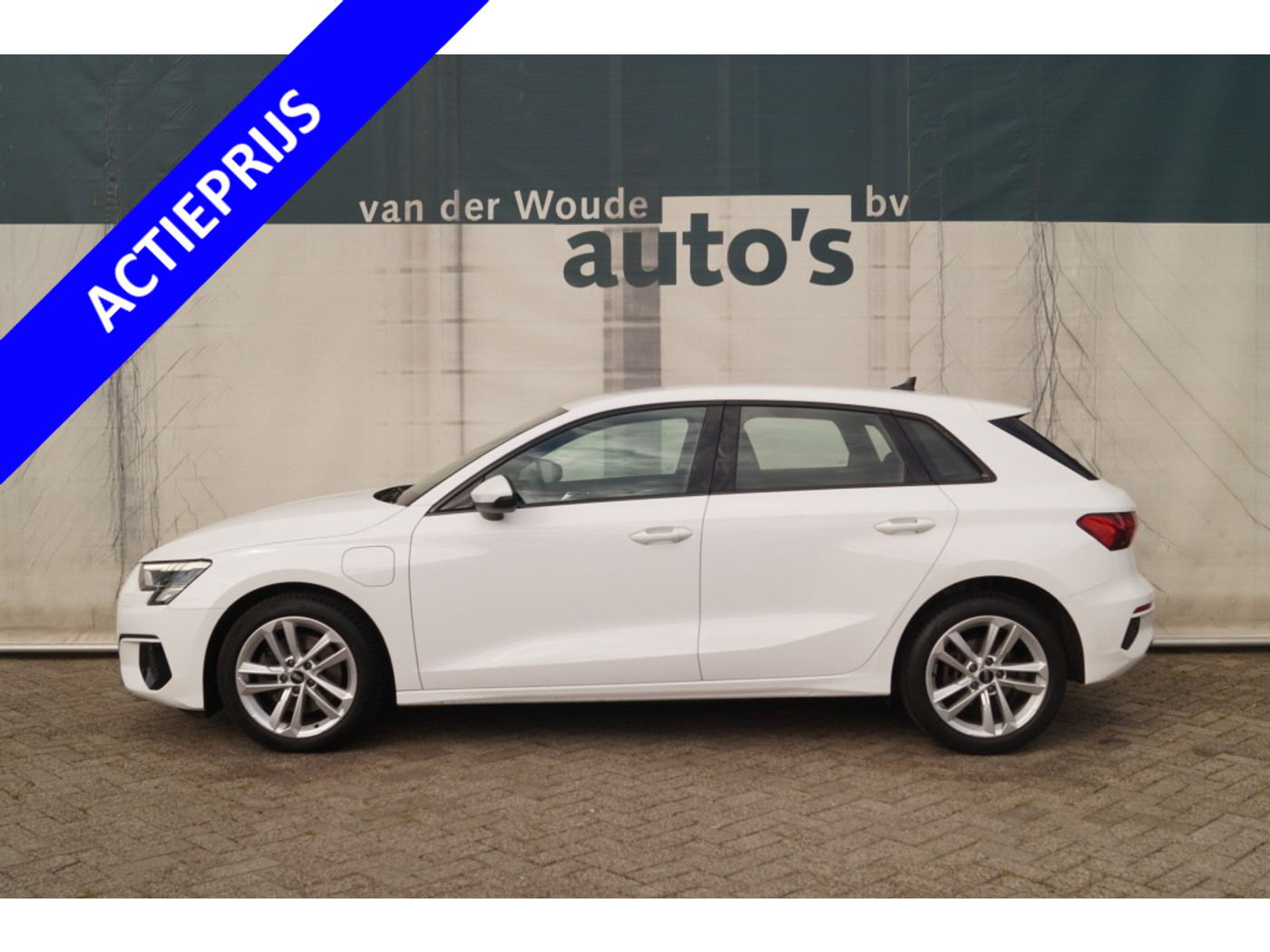 Audi A3 40 TFSIe Sportback 40 TFSI e PHEV Business Edition -LED-NAVI-ECC-PDC- 2021 - voorkant