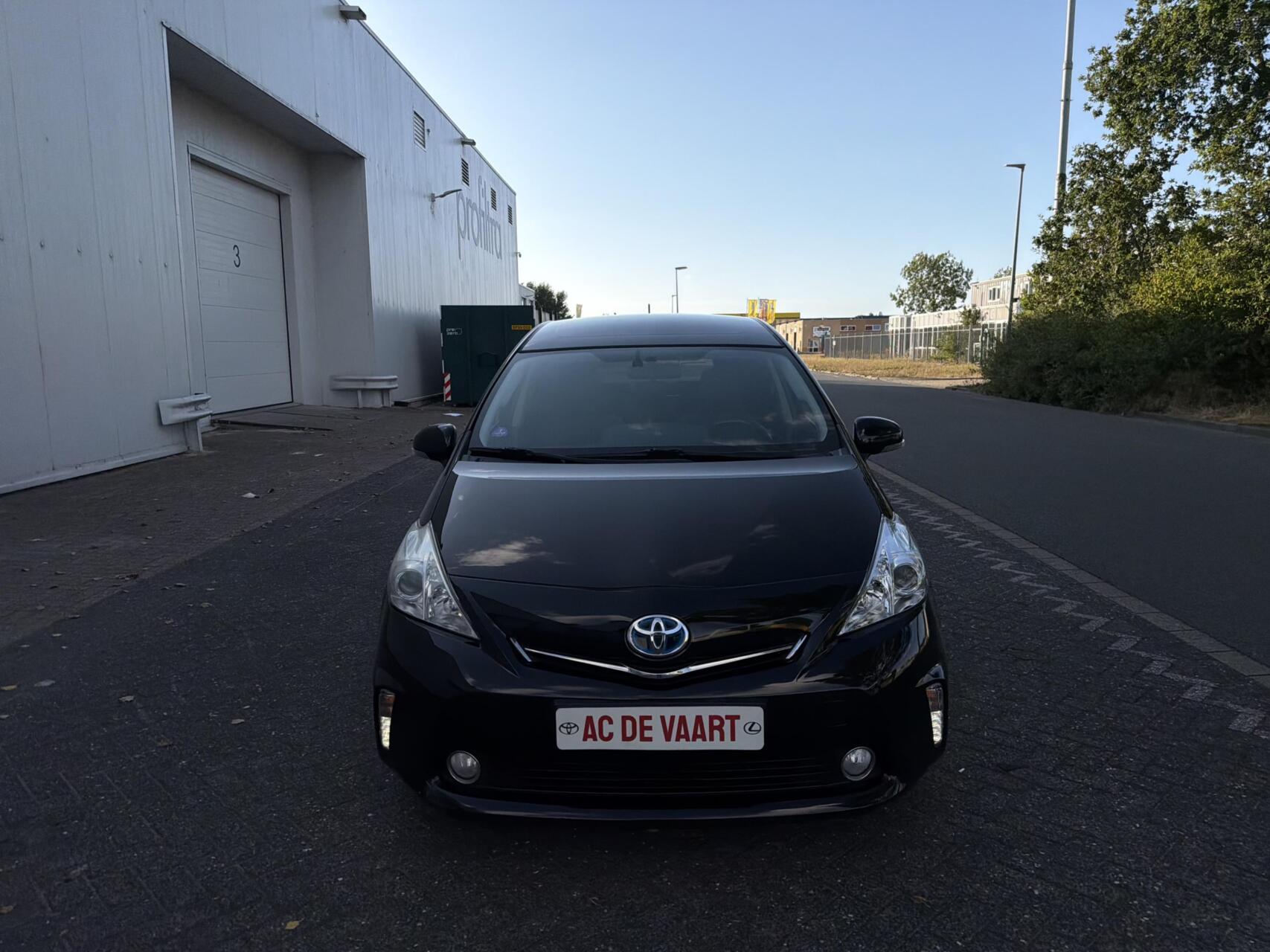 Toyota Toyota Prius Plus 1.8 Aspiration - NAVI/PANODAK/CAMERA/NAP 2012 - voorkant