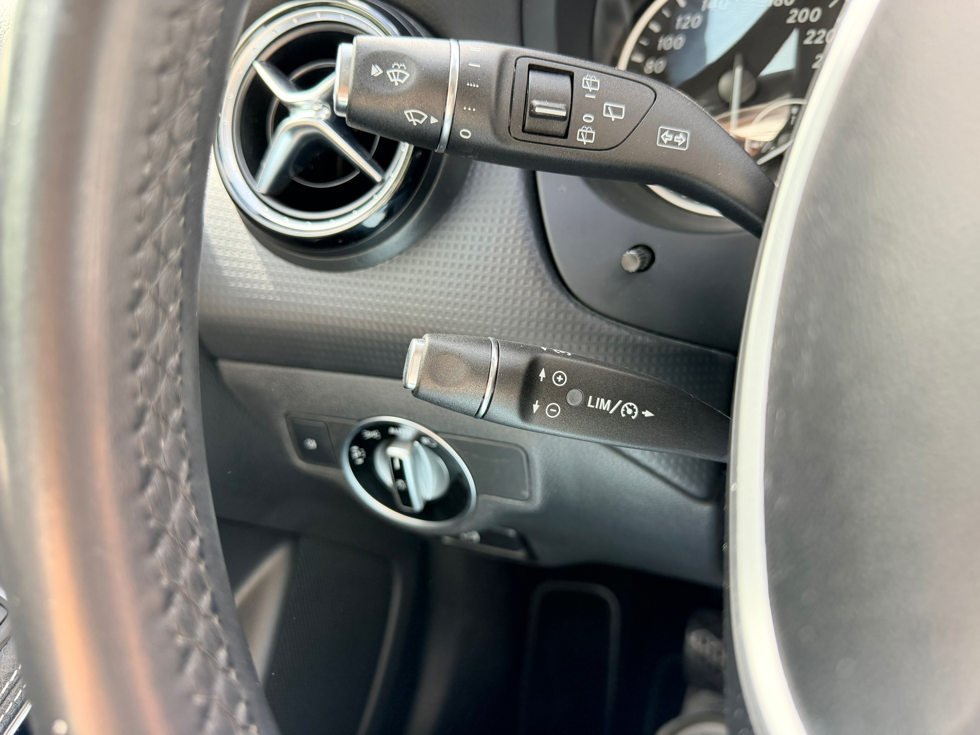 Foto van Mercedes-Benz A 180