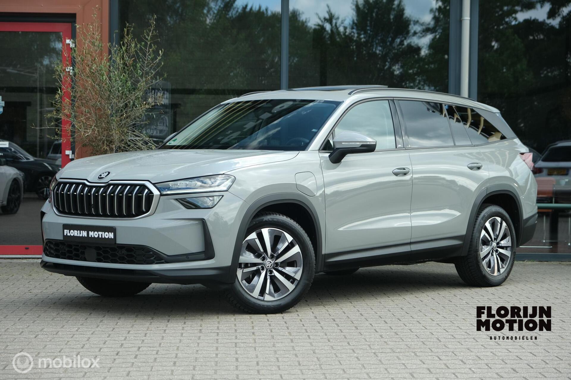 Skoda Kodiaq 1.5 TSI PHEV Business Edition | Pano | Elec trekhaak | DAB+ | Camera | Chrystal Lightning | Memory | ACC | Sfeerverlichting | Stoelverwarming 2024 - voorkant