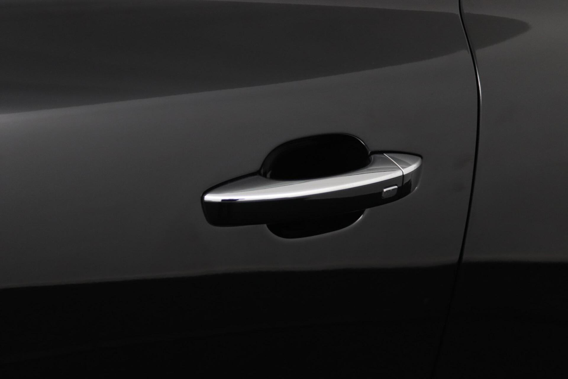 Foto van MG MG Ehs Plug-in Hybrid
