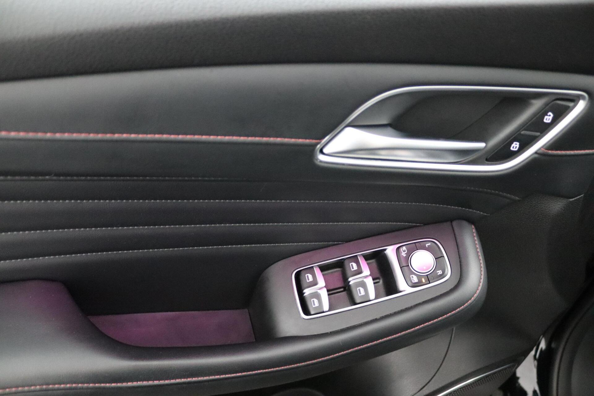 Foto van MG MG Ehs Plug-in Hybrid