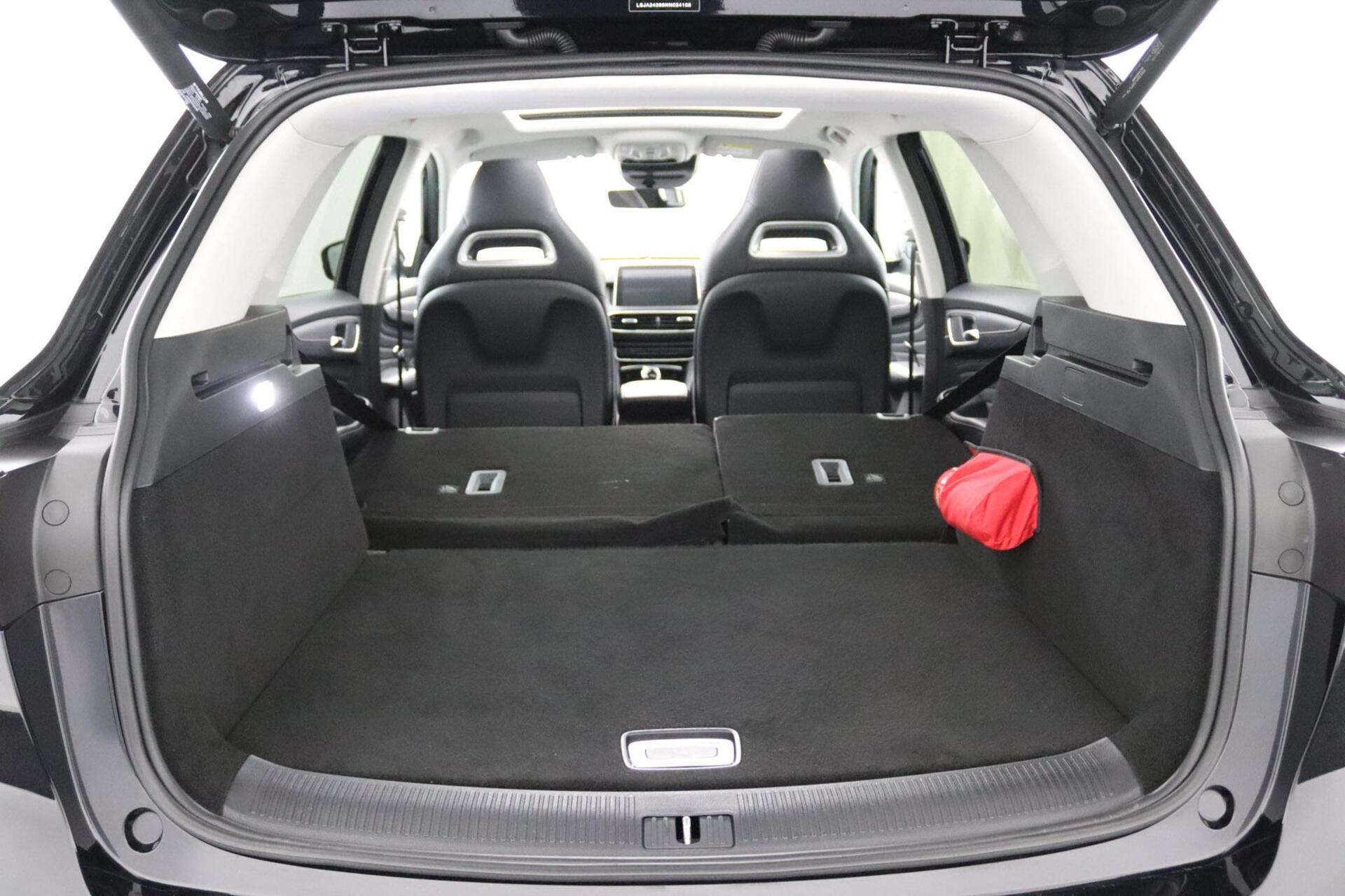 Foto van MG MG Ehs Plug-in Hybrid