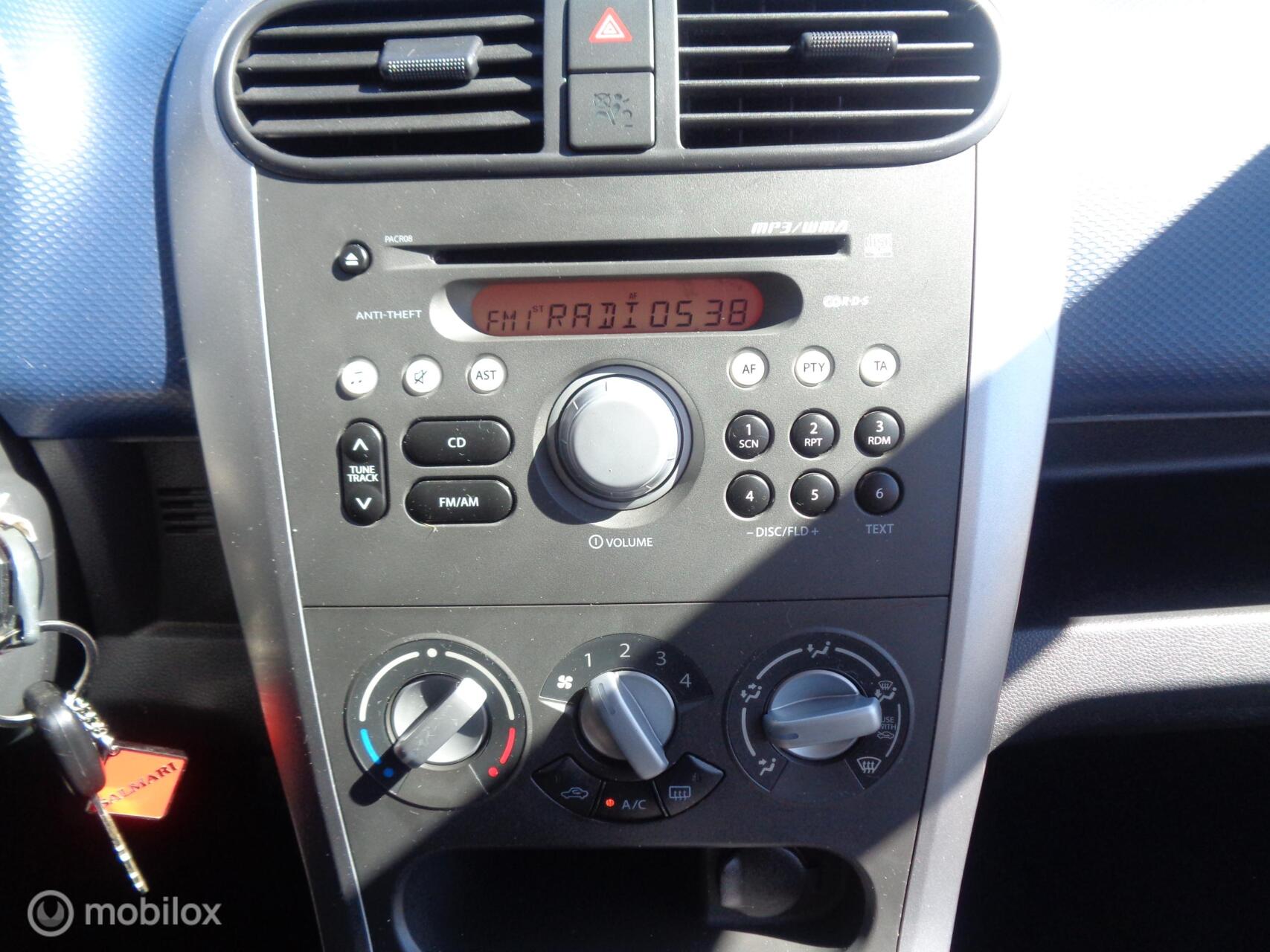 Foto van Opel Agila