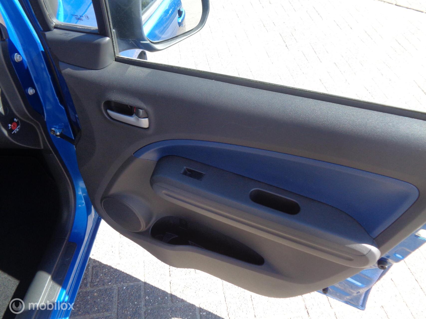 Foto van Opel Agila
