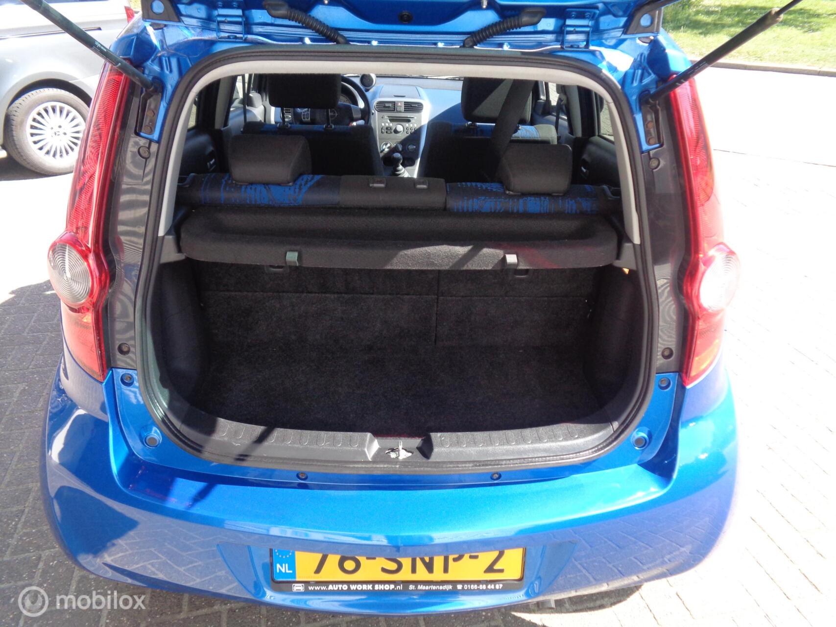 Foto van Opel Agila