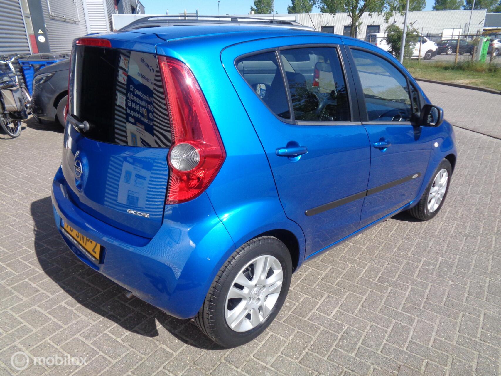 Foto van Opel Agila