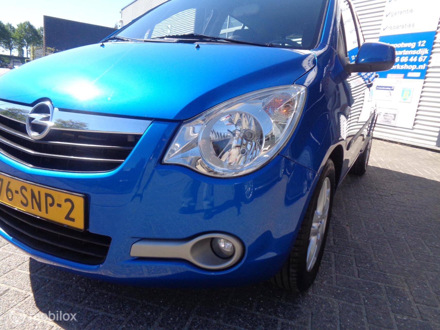 Foto van Opel Agila