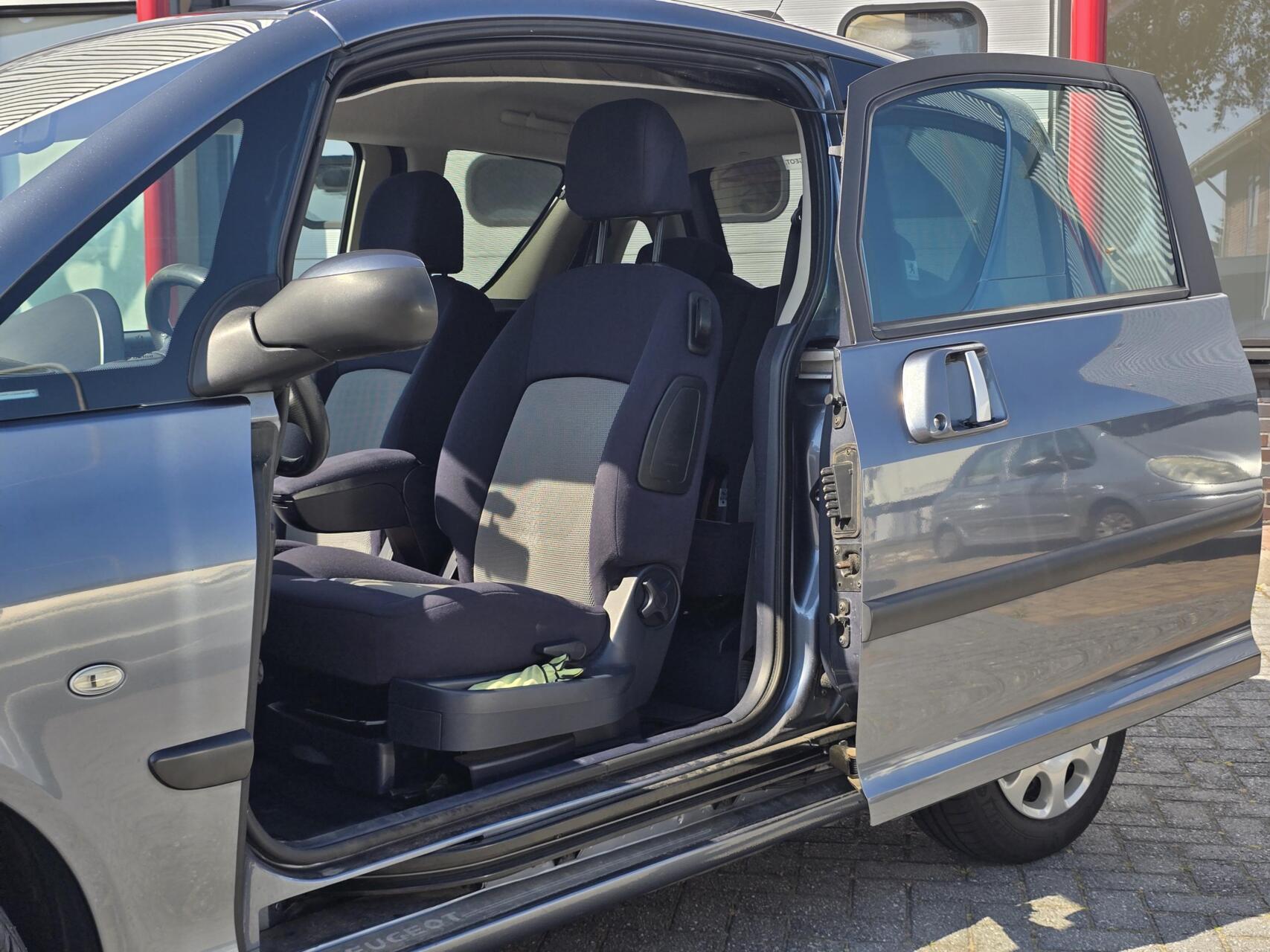 Foto van Peugeot 1007