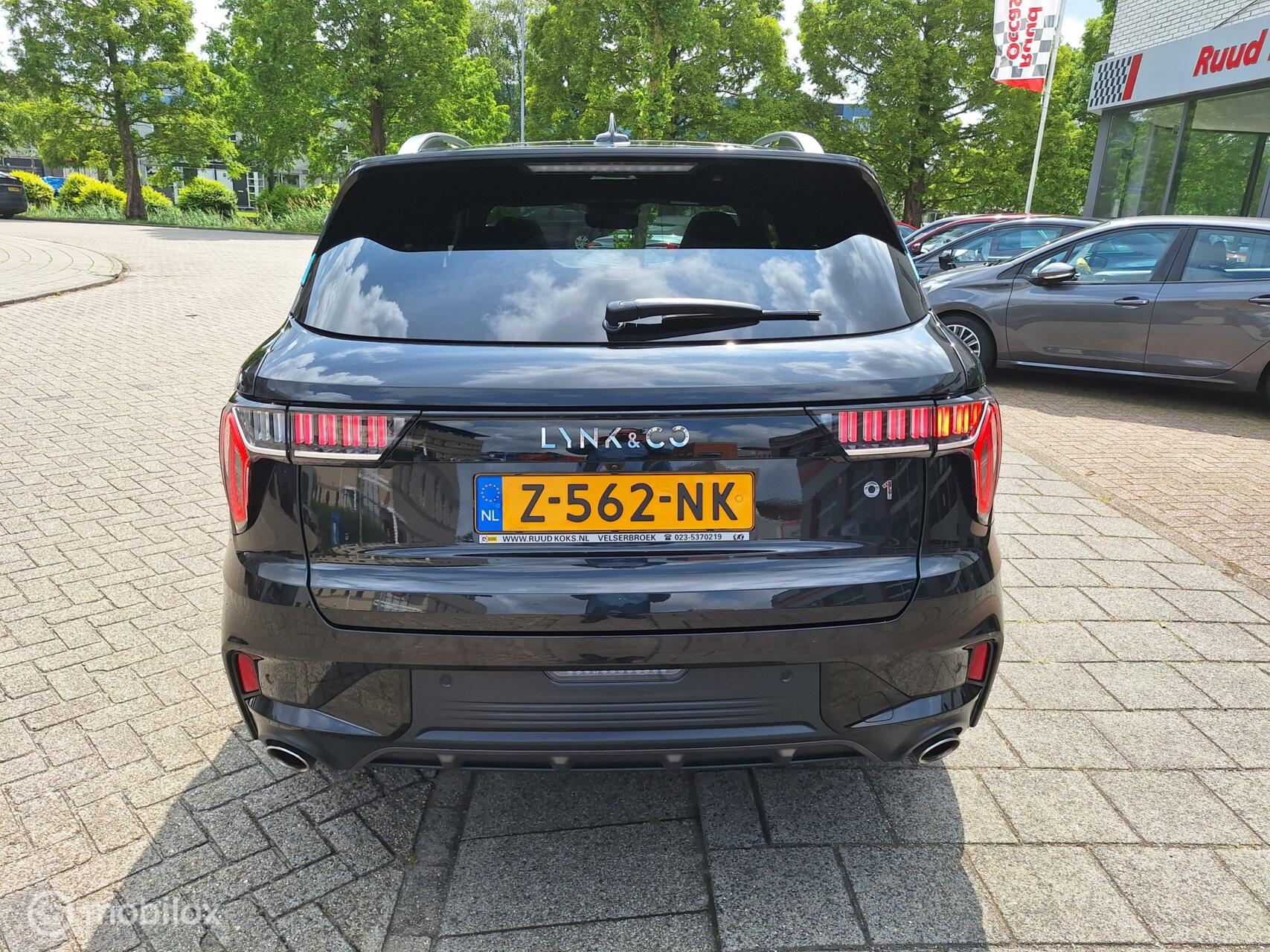 Foto van LYNK & Co 01