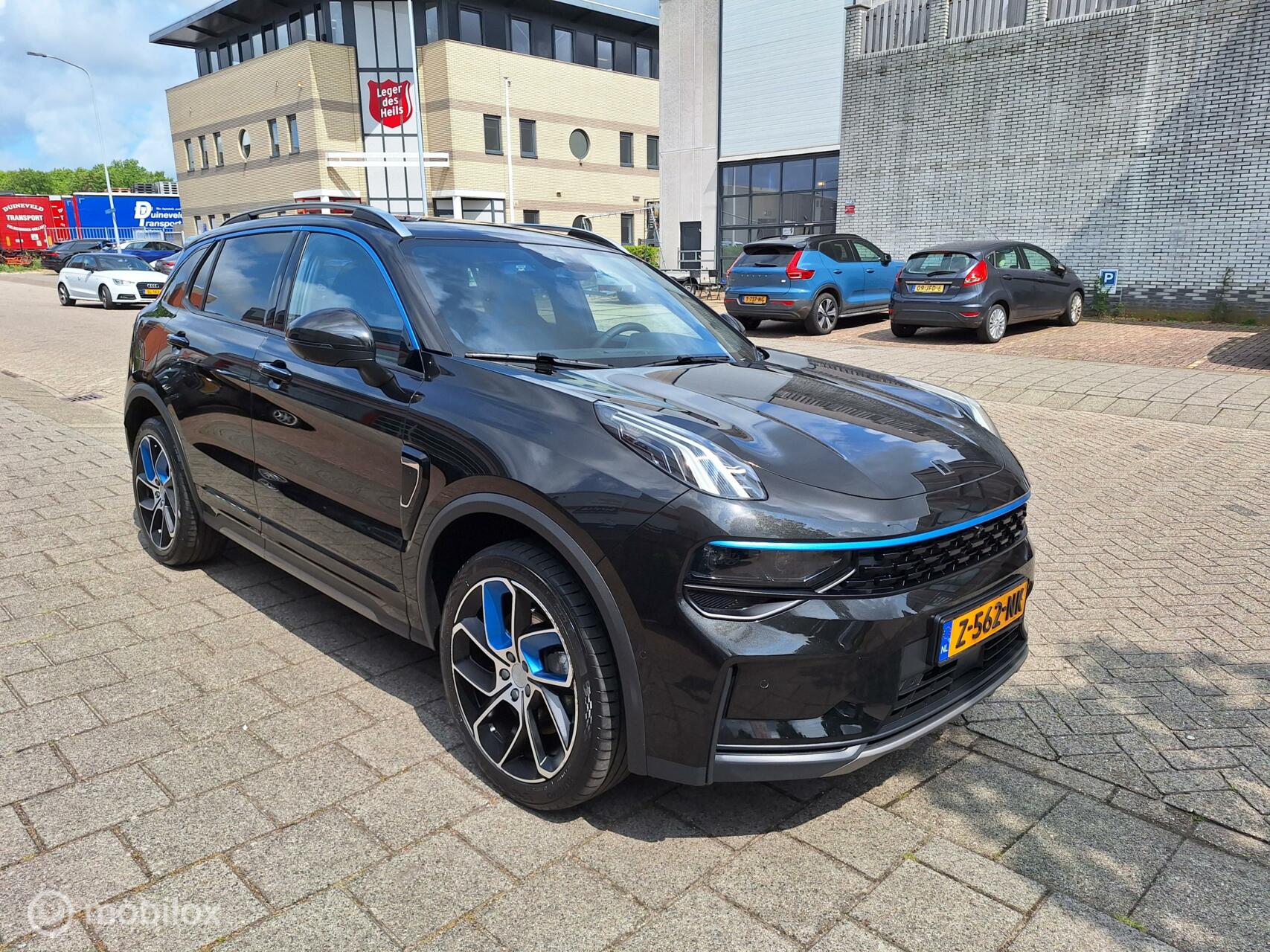 Foto van LYNK & Co 01