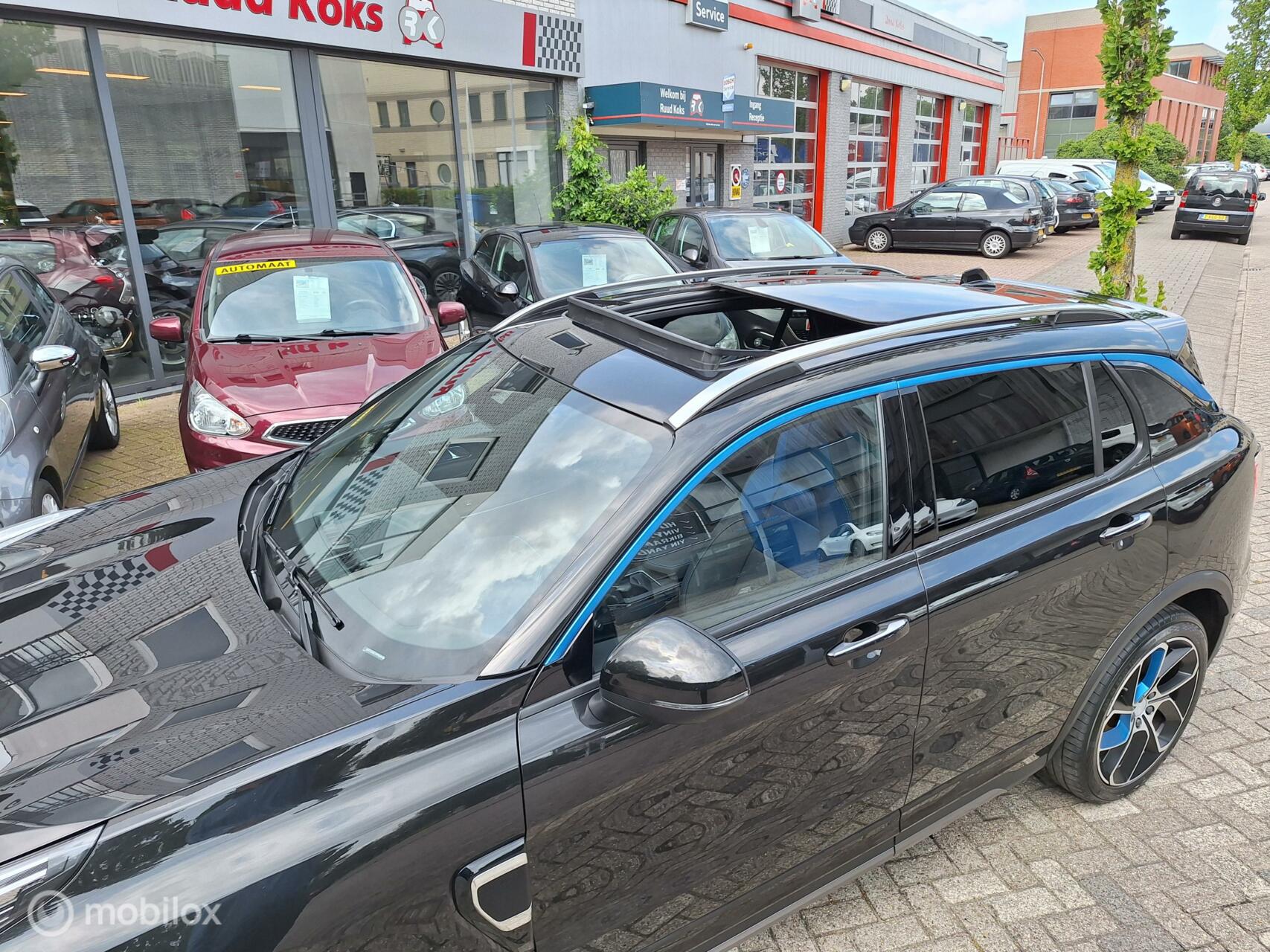 Foto van LYNK & Co 01
