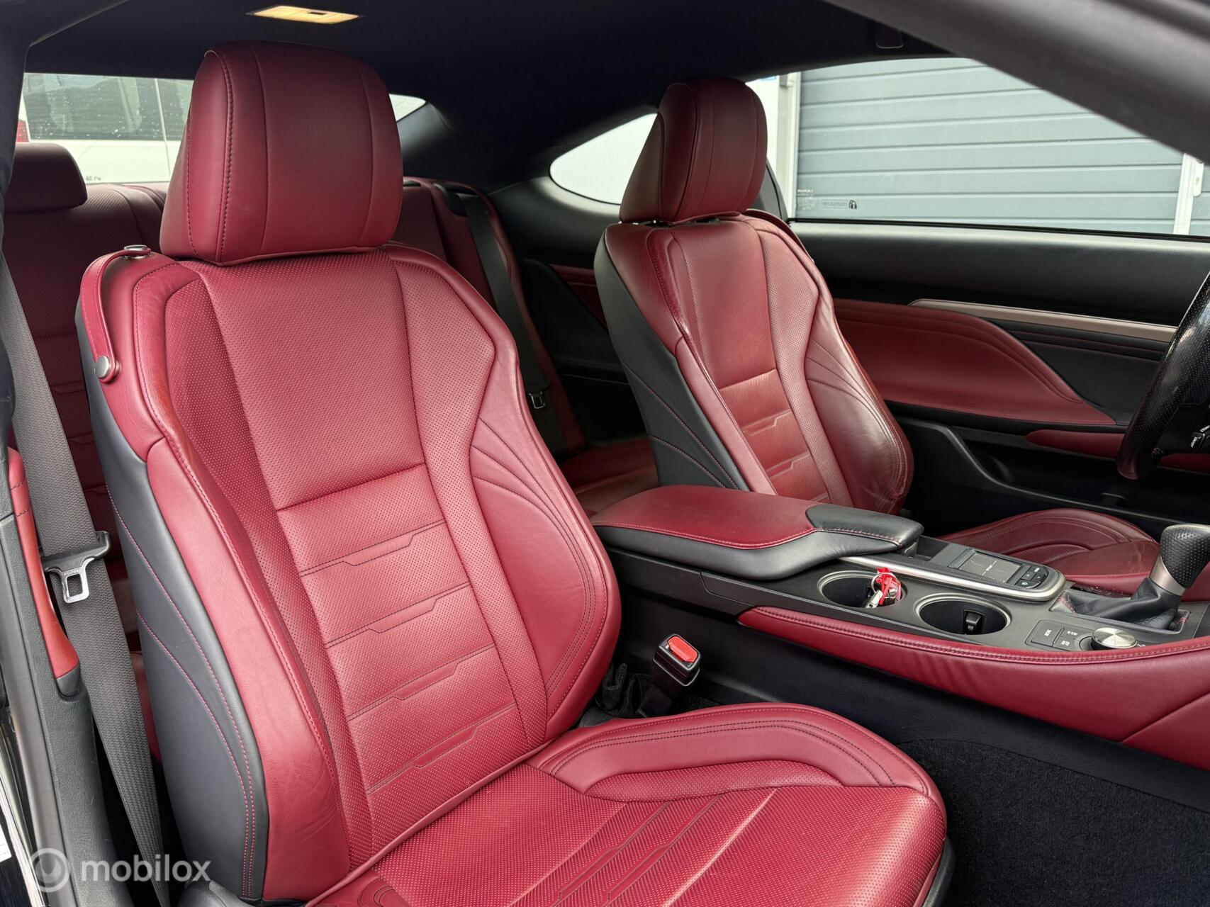 Foto van Lexus Lexus Rc300h
