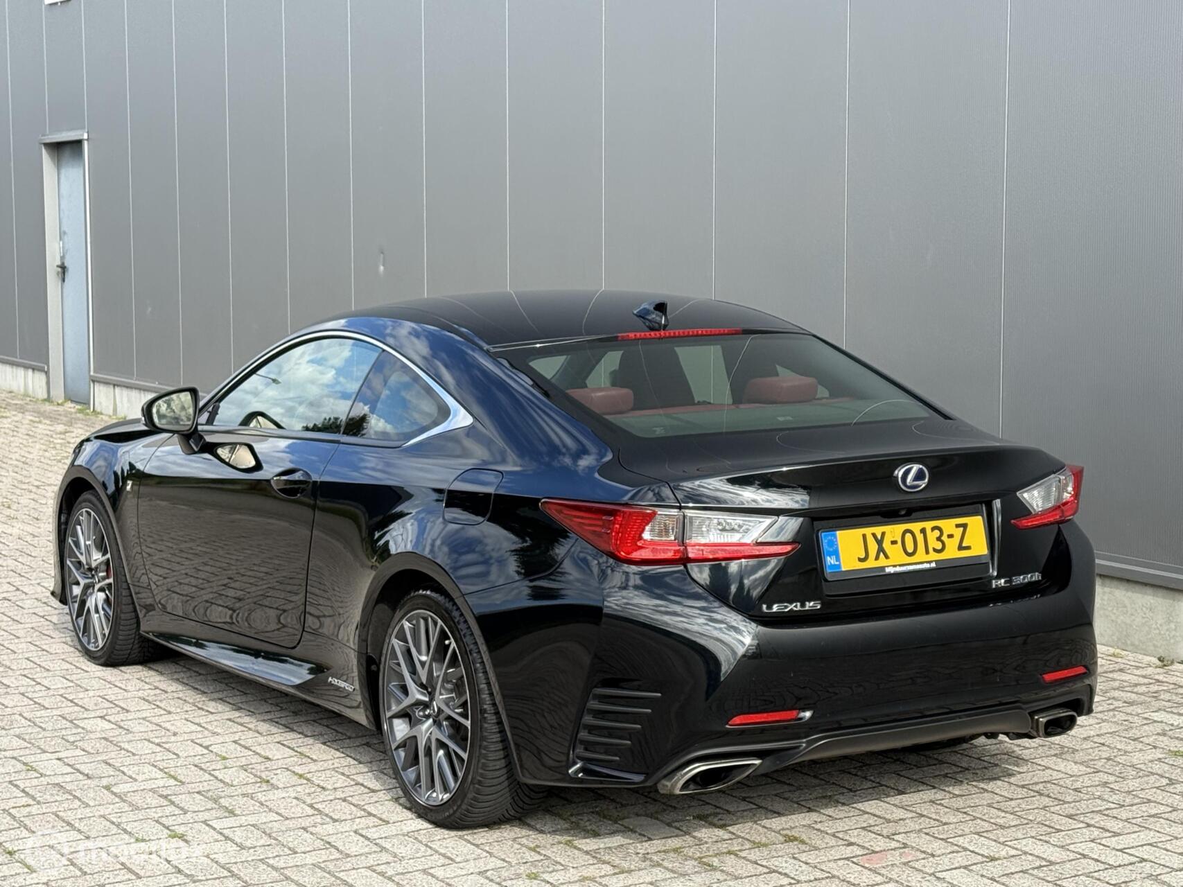 Foto van Lexus Lexus Rc300h