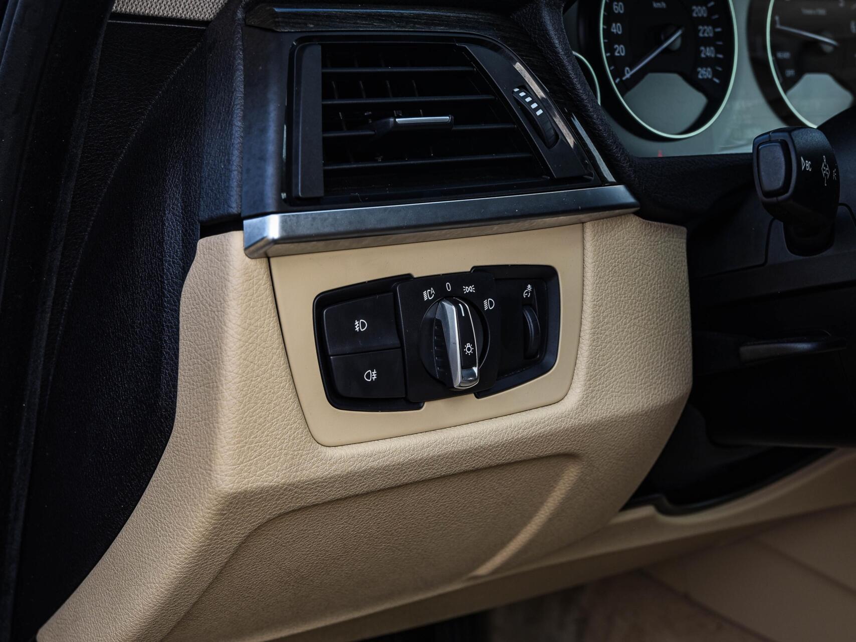 Foto van BMW 320i