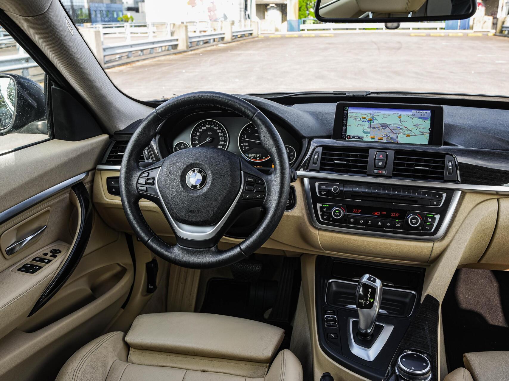 Foto van BMW 320i