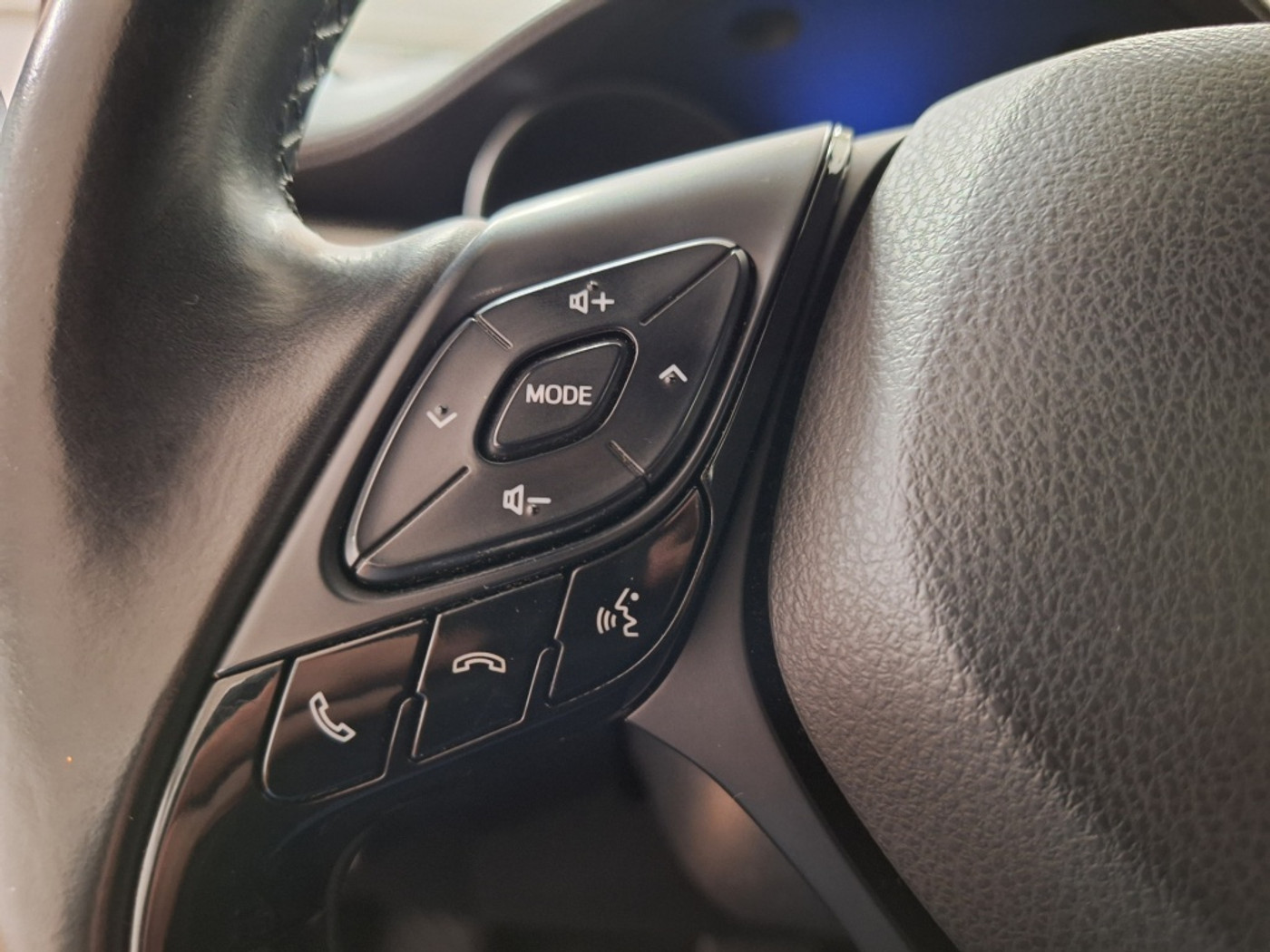 Foto van Toyota Toyota C-hr