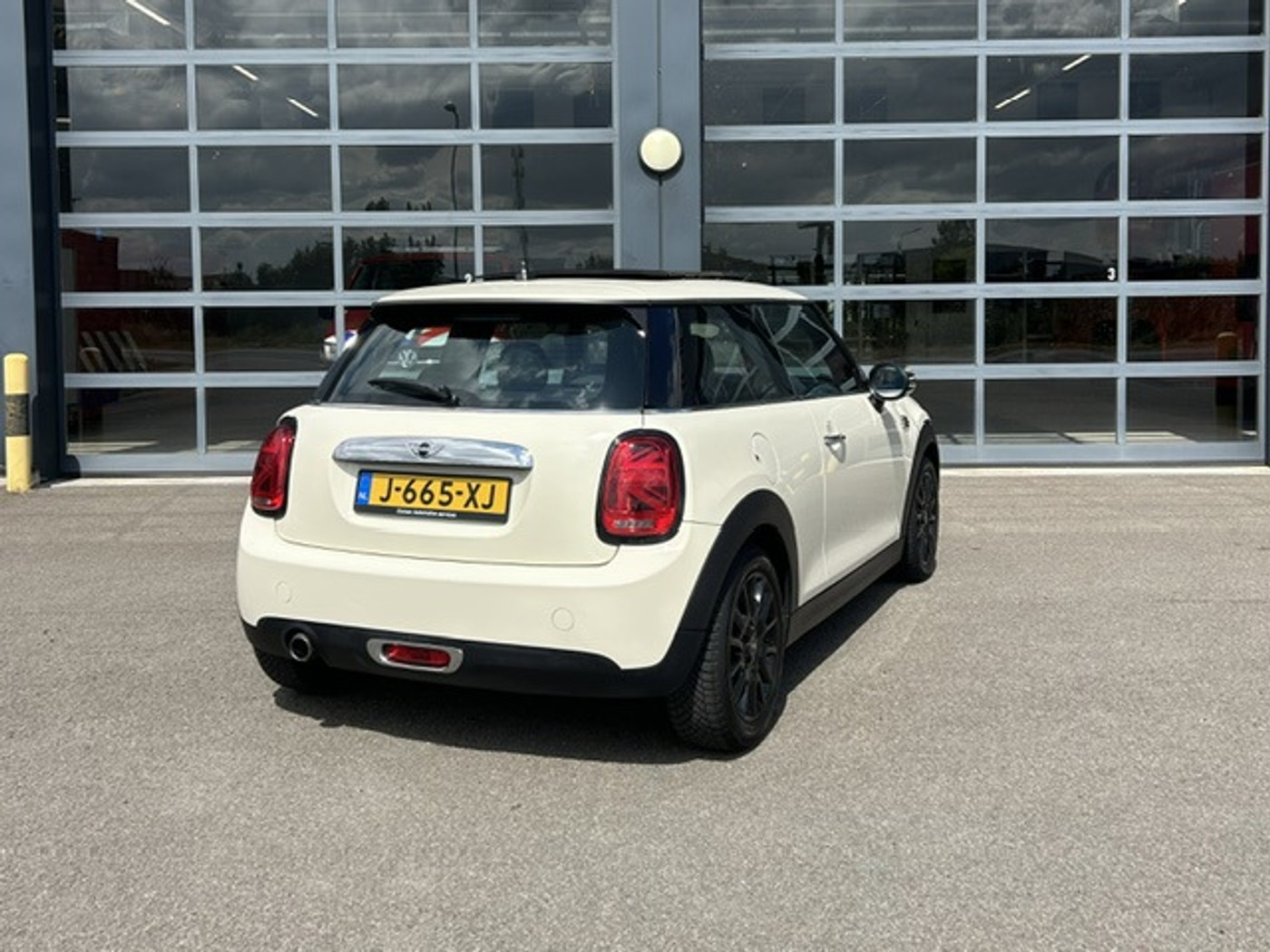 Foto van Mini One