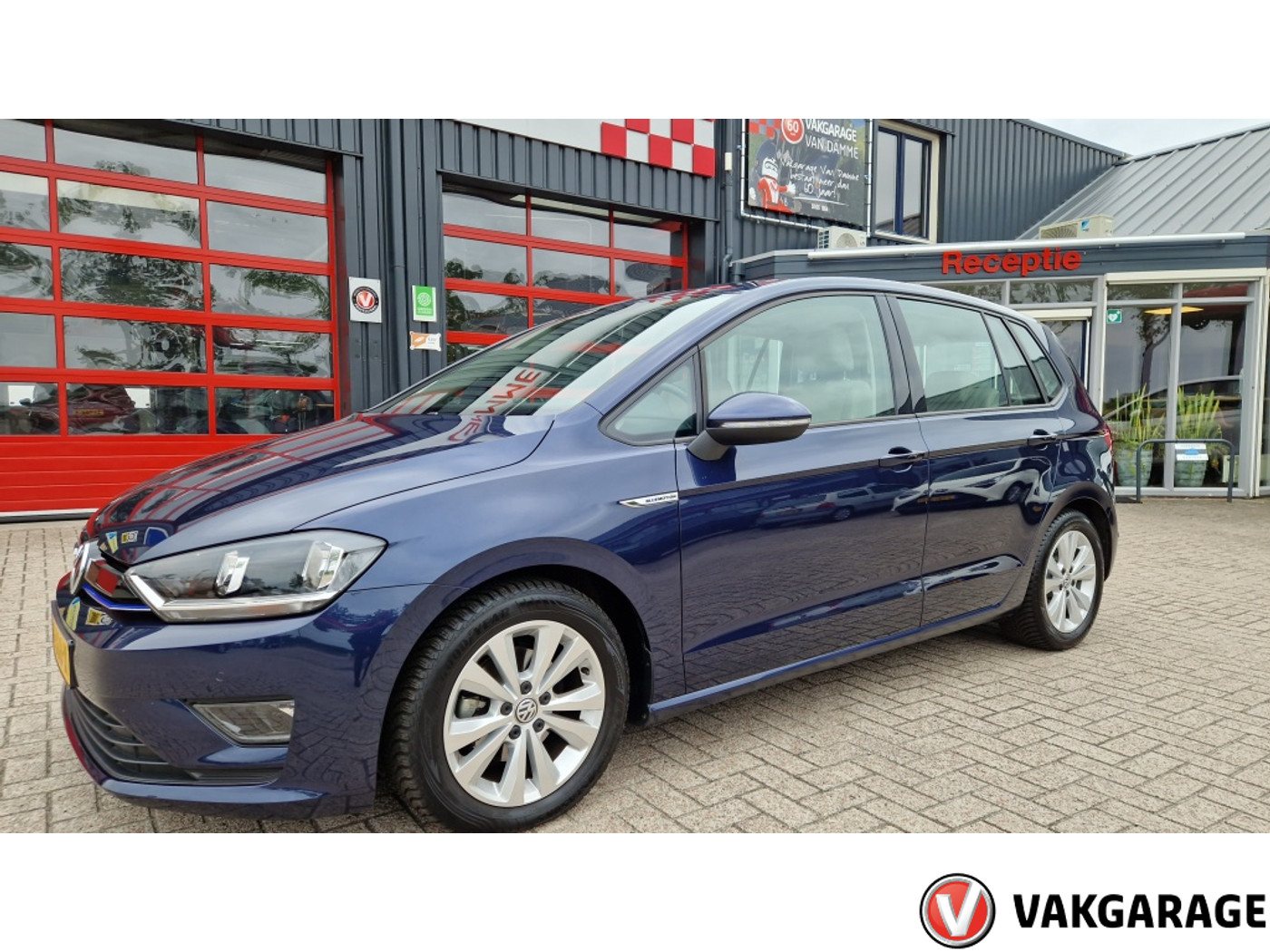 Volkswagen Golf Sportsvan 1.0 TSI Comfortline 1e eigenaar 2016 - voorkant