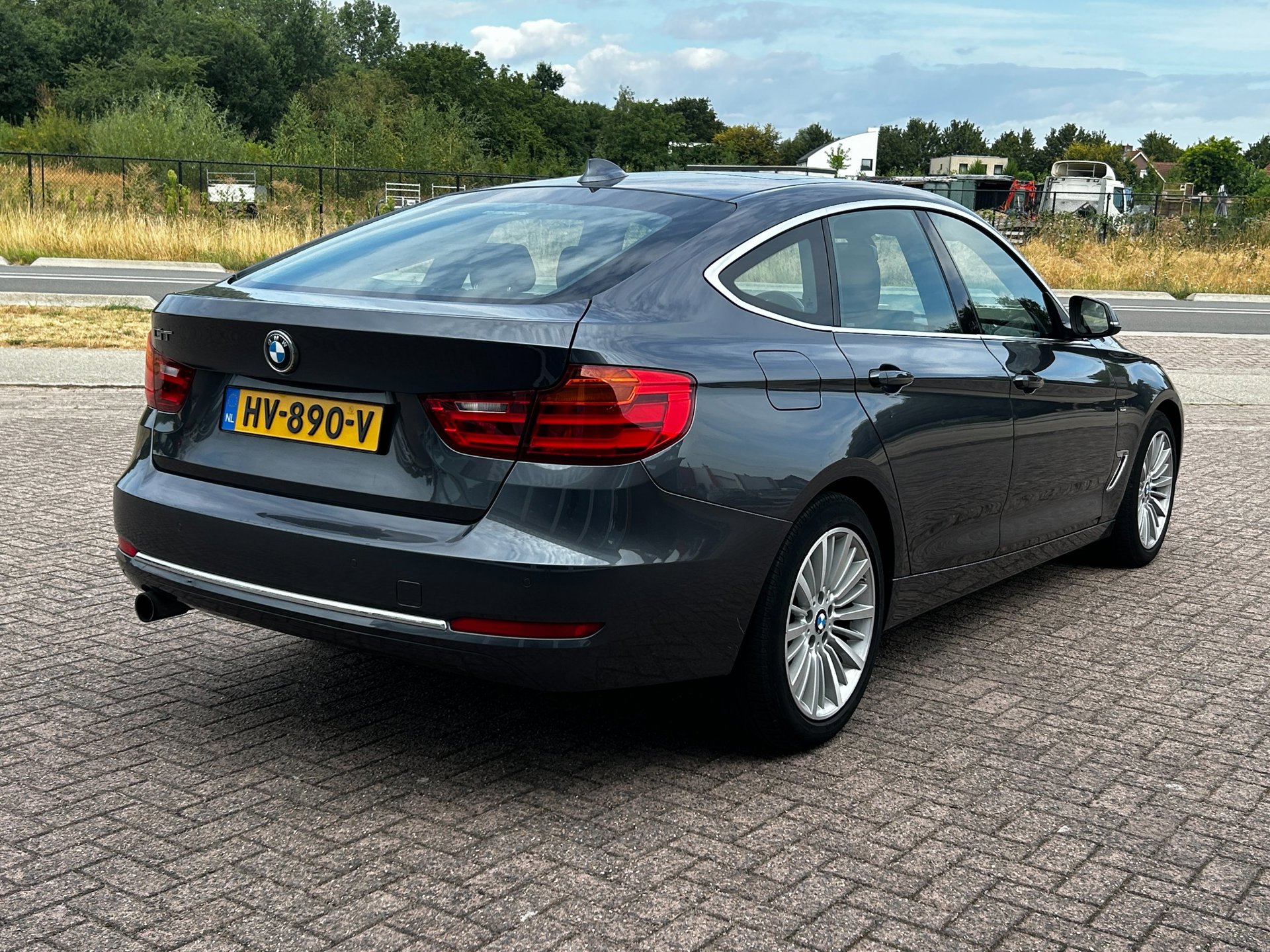 Foto van BMW 320i