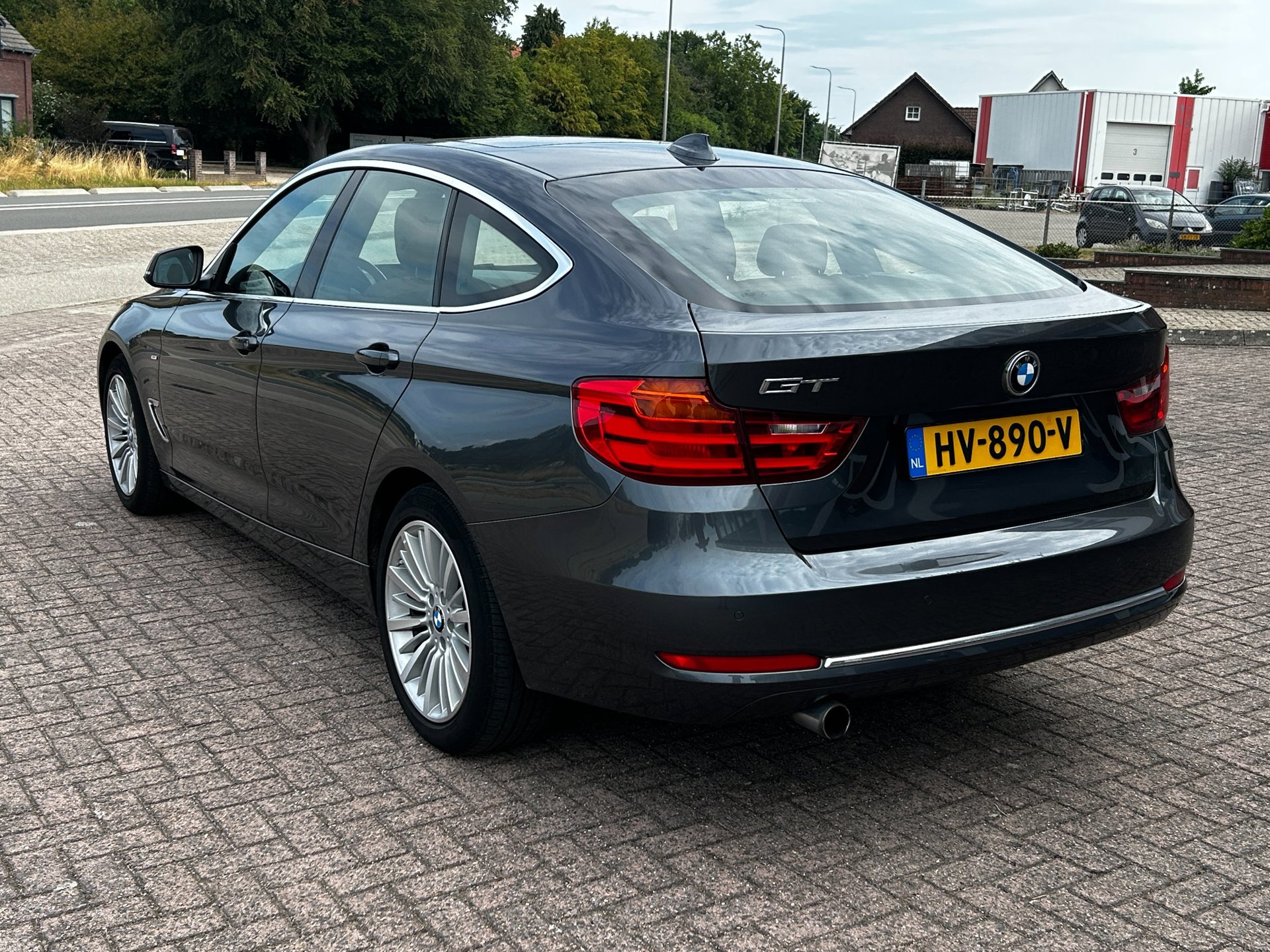 Foto van BMW 320i