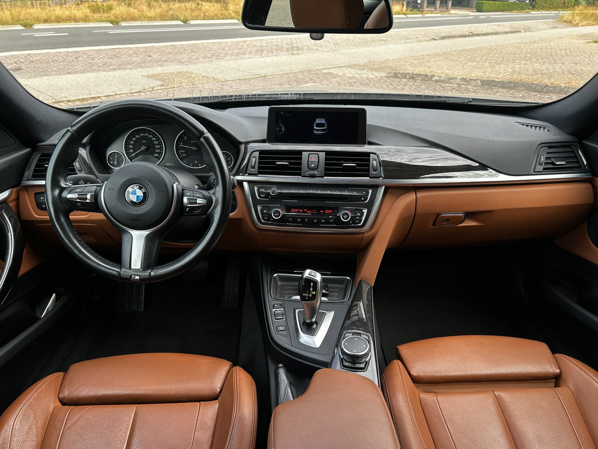 Foto van BMW 320i