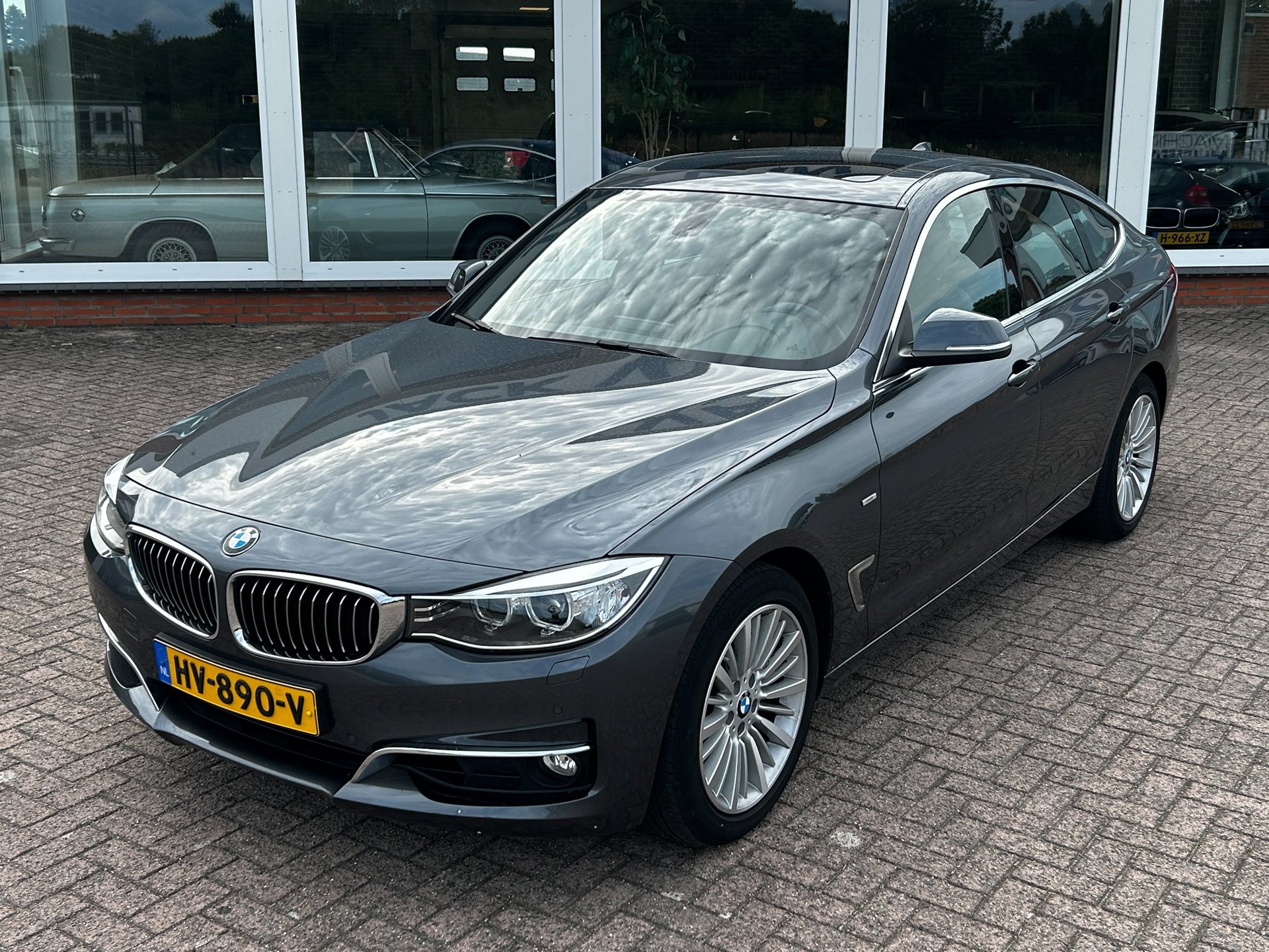 Foto van BMW 320i