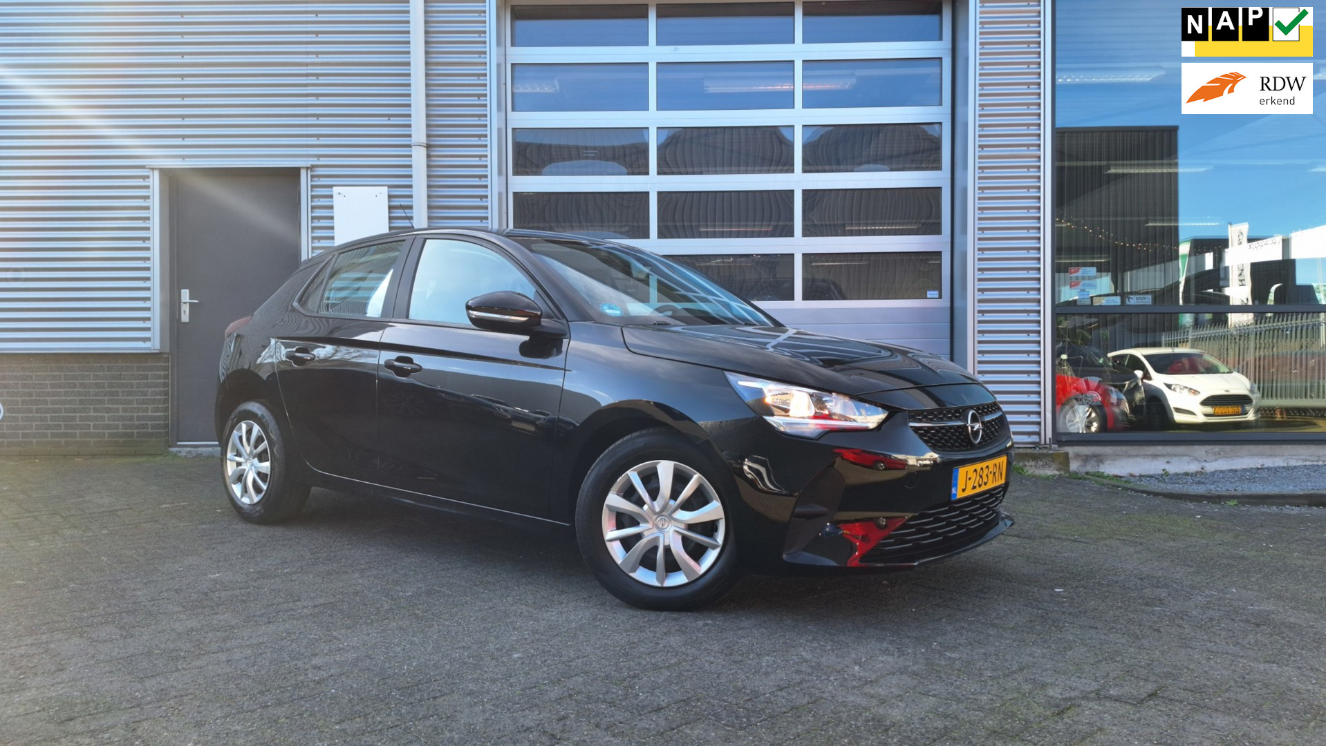 Opel Corsa 1.2 Edition 2020 - voorkant