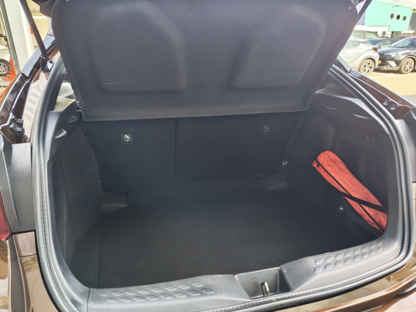 Foto van Toyota C-hr