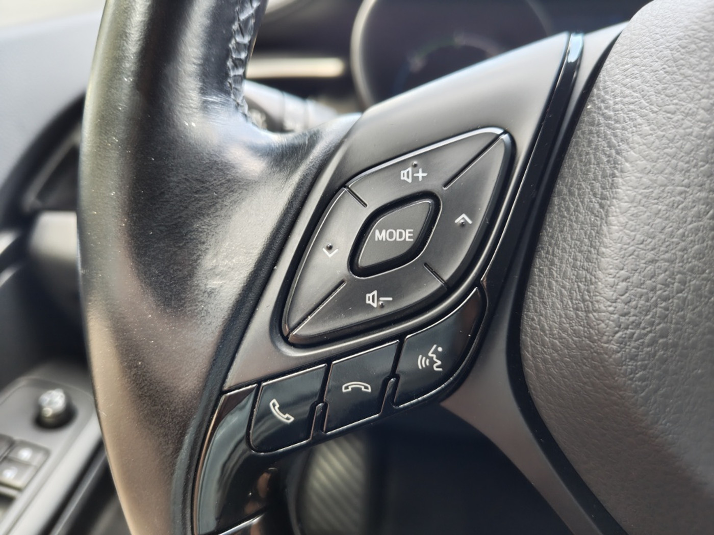 Foto van Toyota C-hr