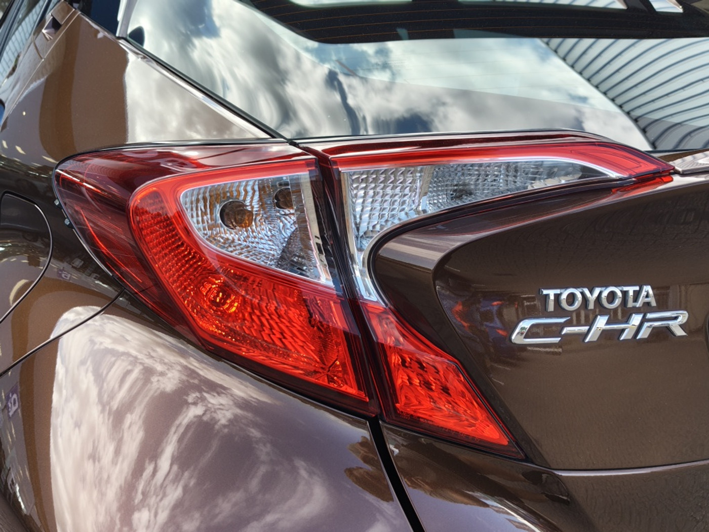 Foto van Toyota C-hr