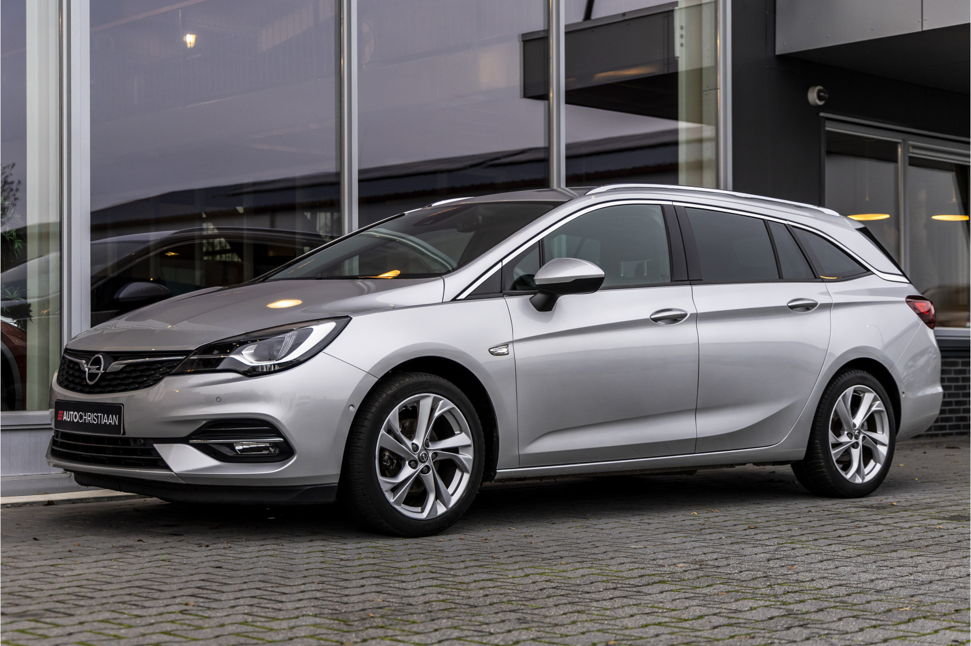 Foto van Opel Astra Sports Tourer