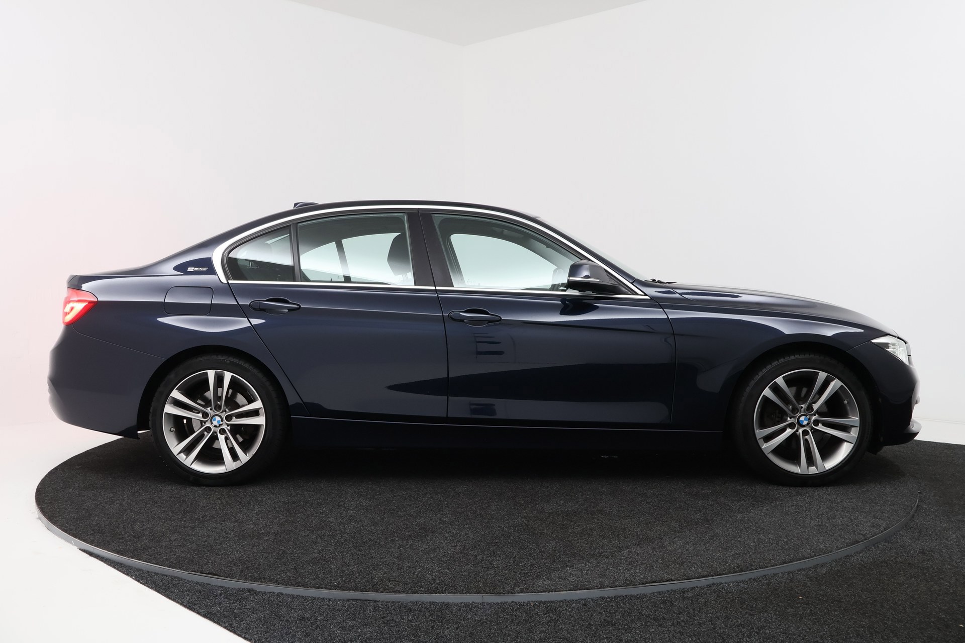 Foto van BMW 330e