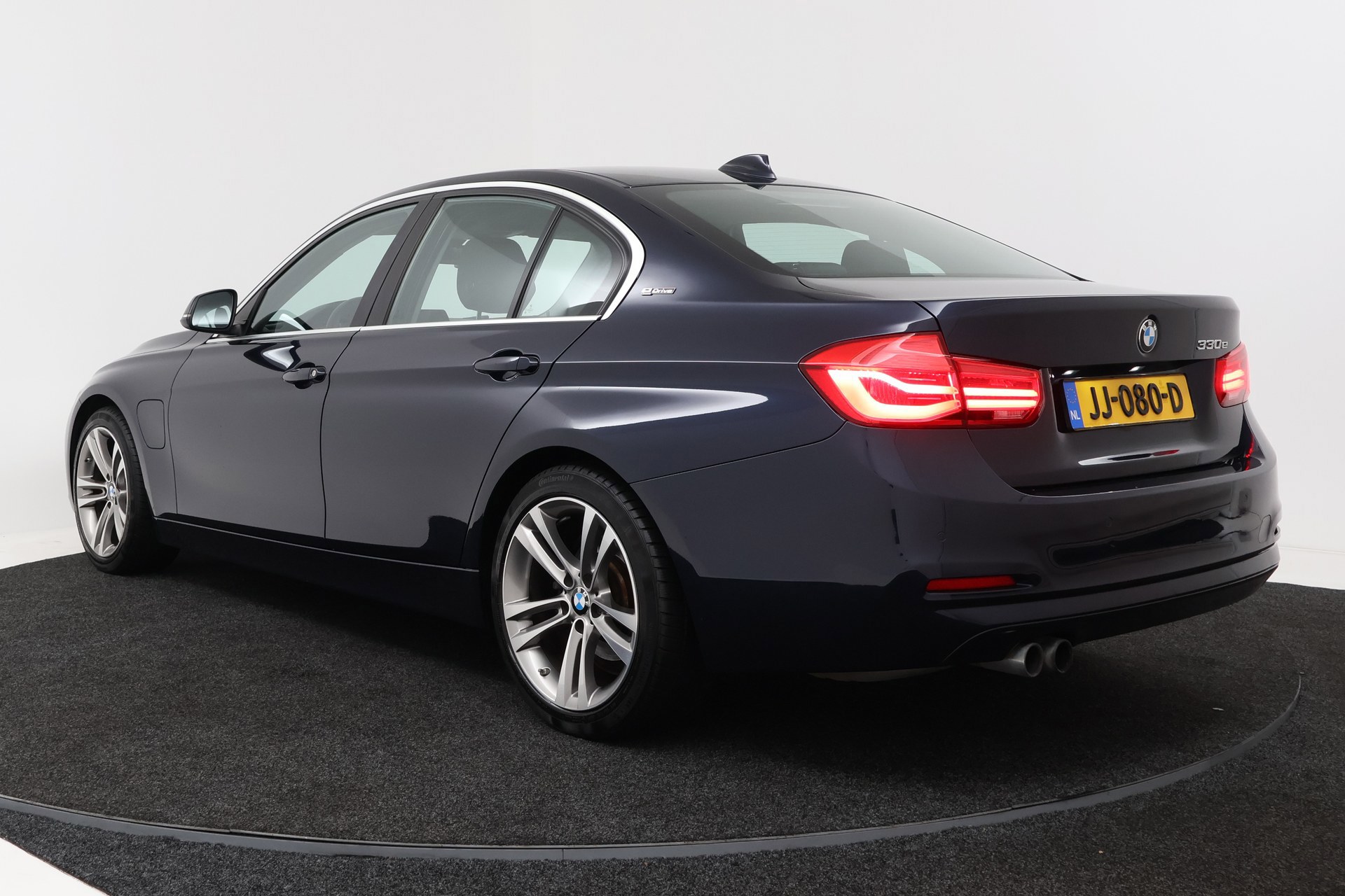 Foto van BMW 330e