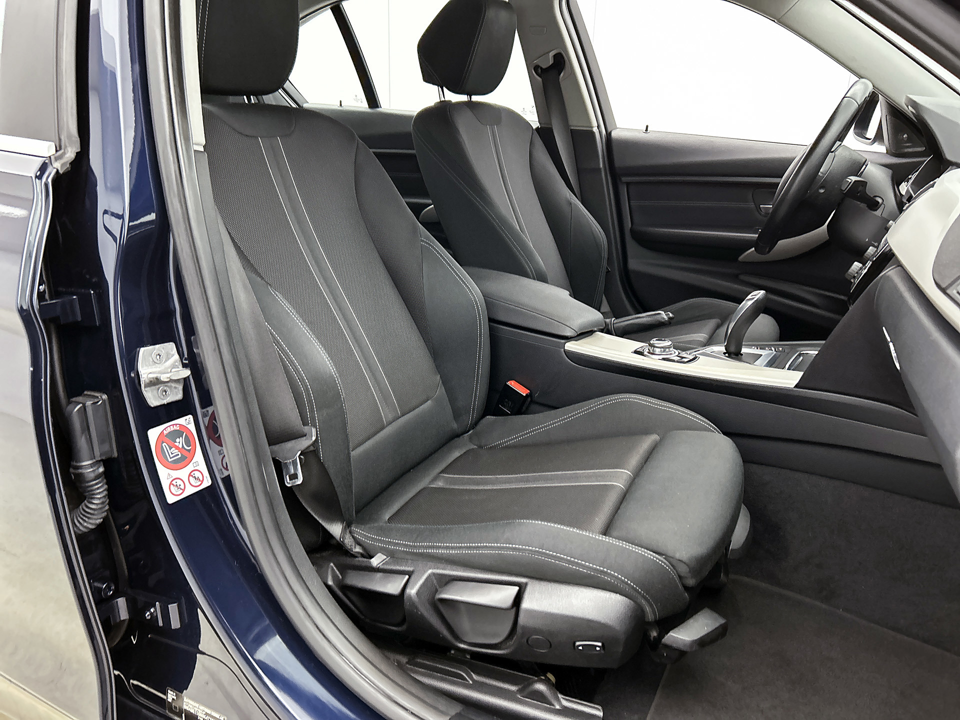 Foto van BMW 330e