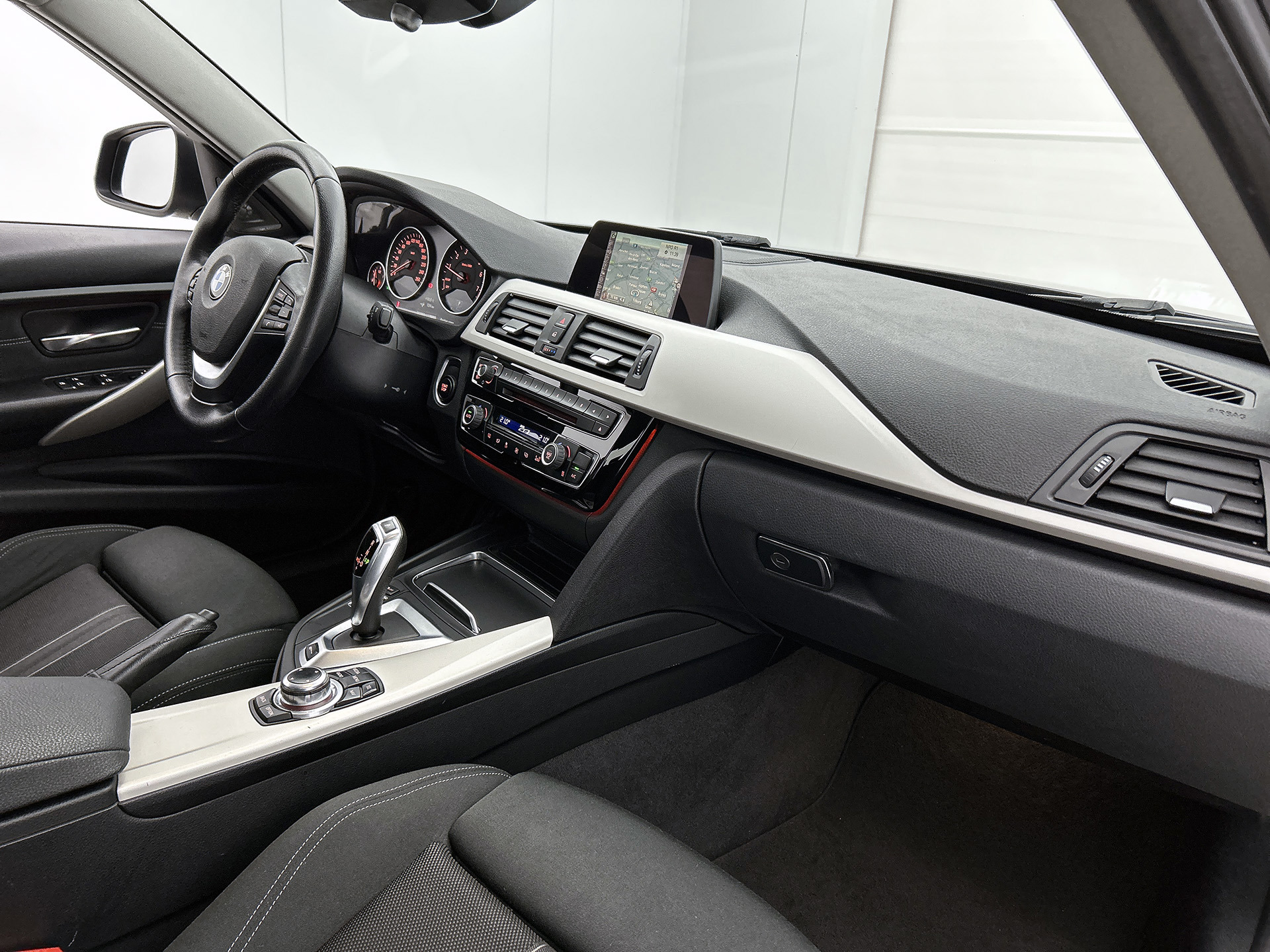 Foto van BMW 330e