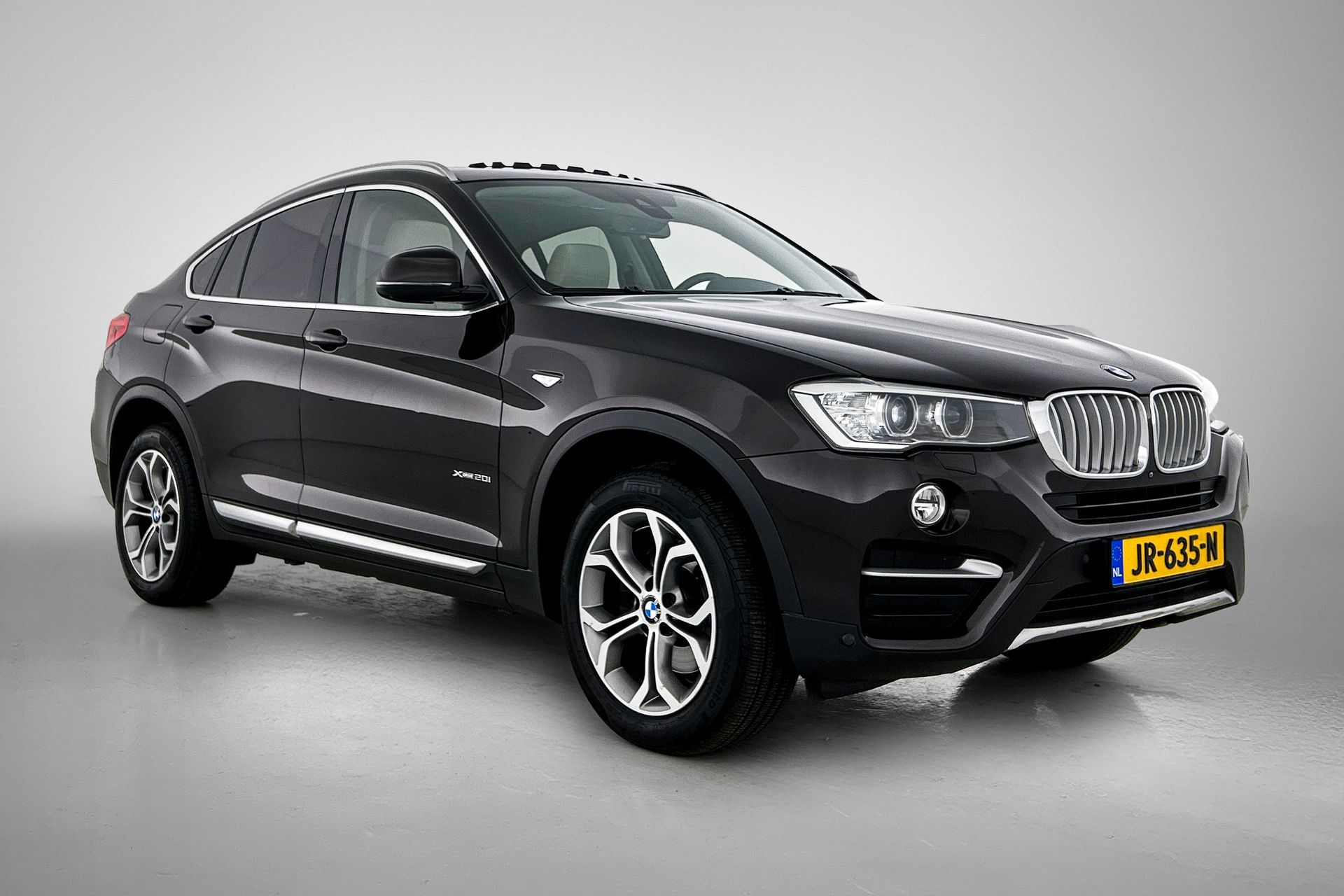 Foto van BMW X4 Xdrive20i