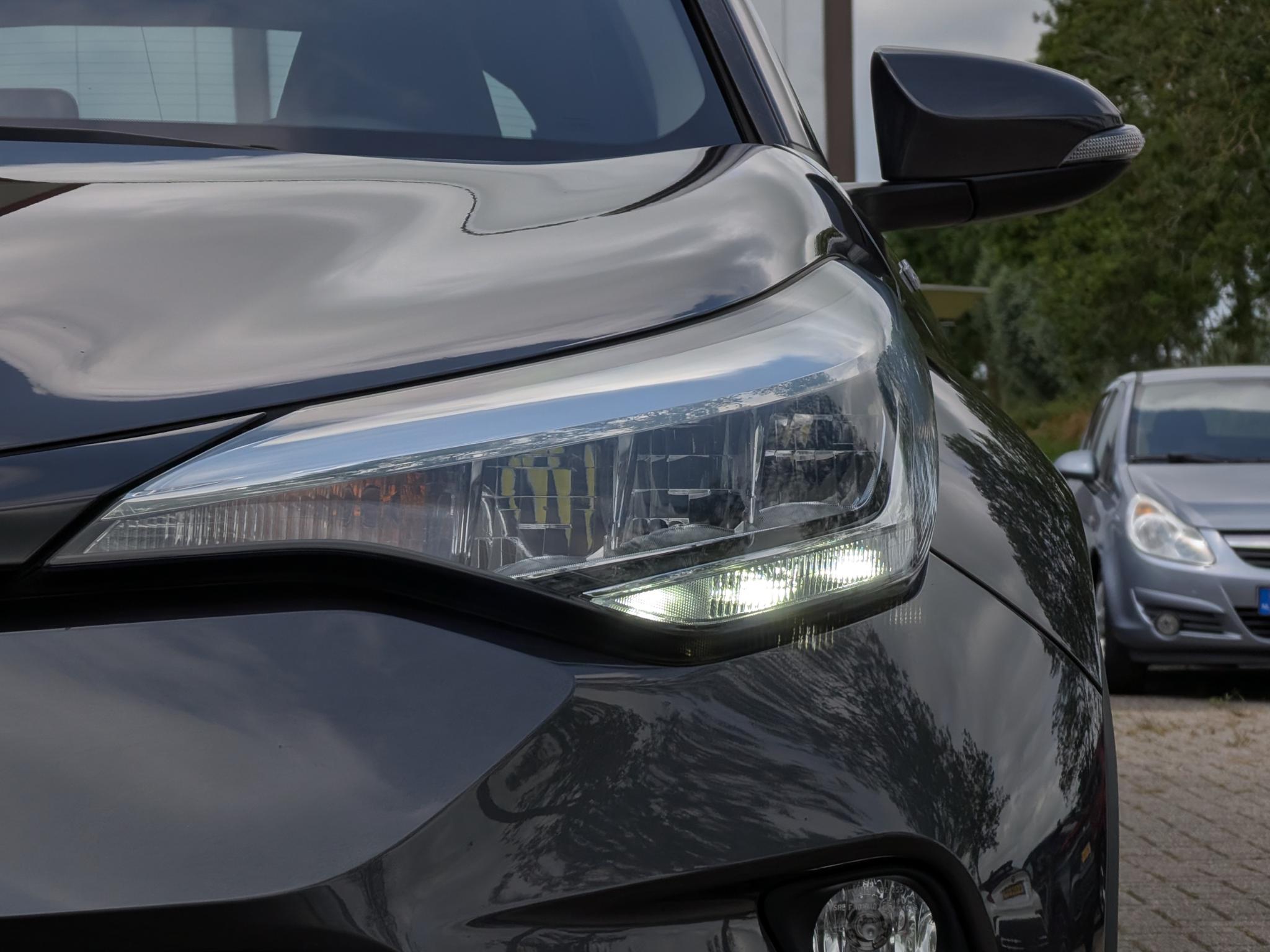Foto van Toyota Toyota C-hr