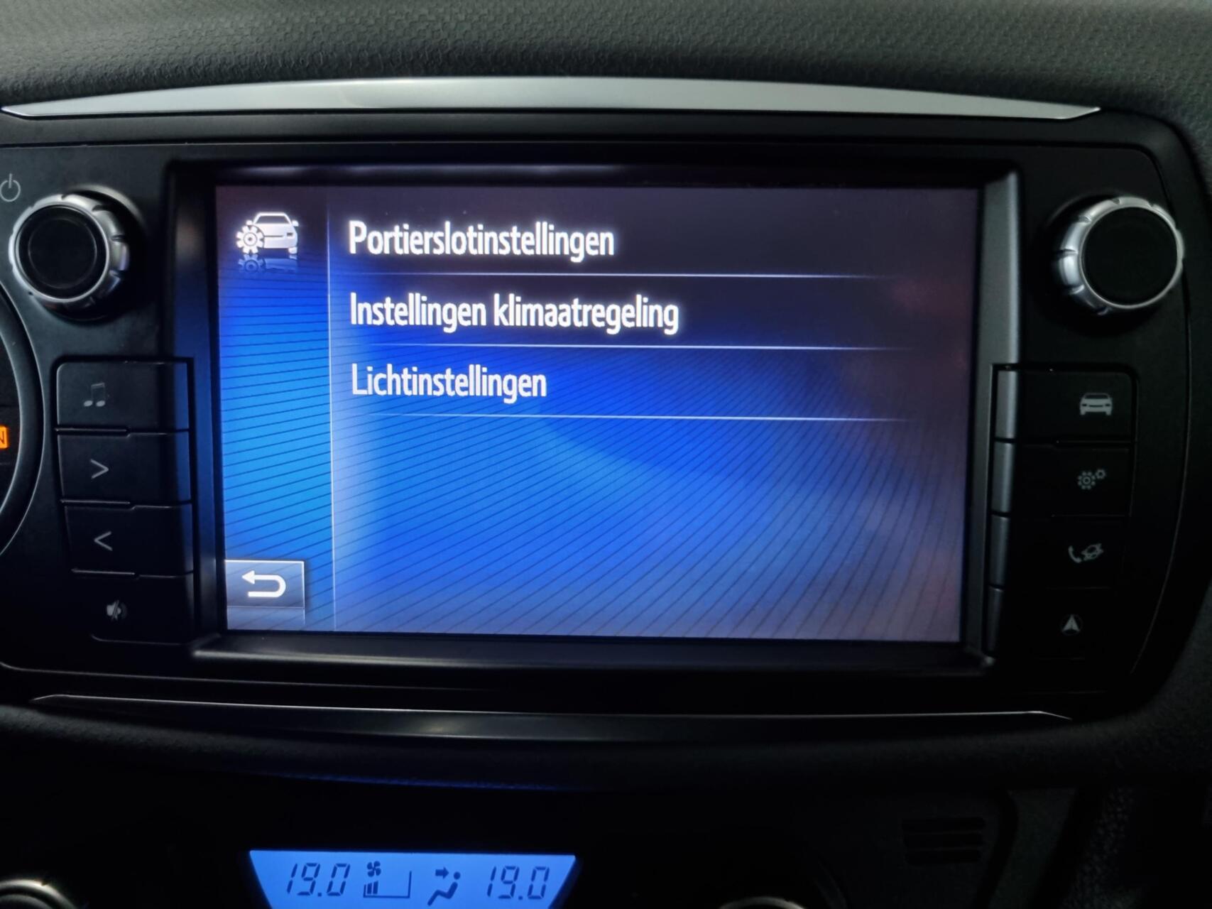Foto van Toyota Toyota Yaris Hybrid