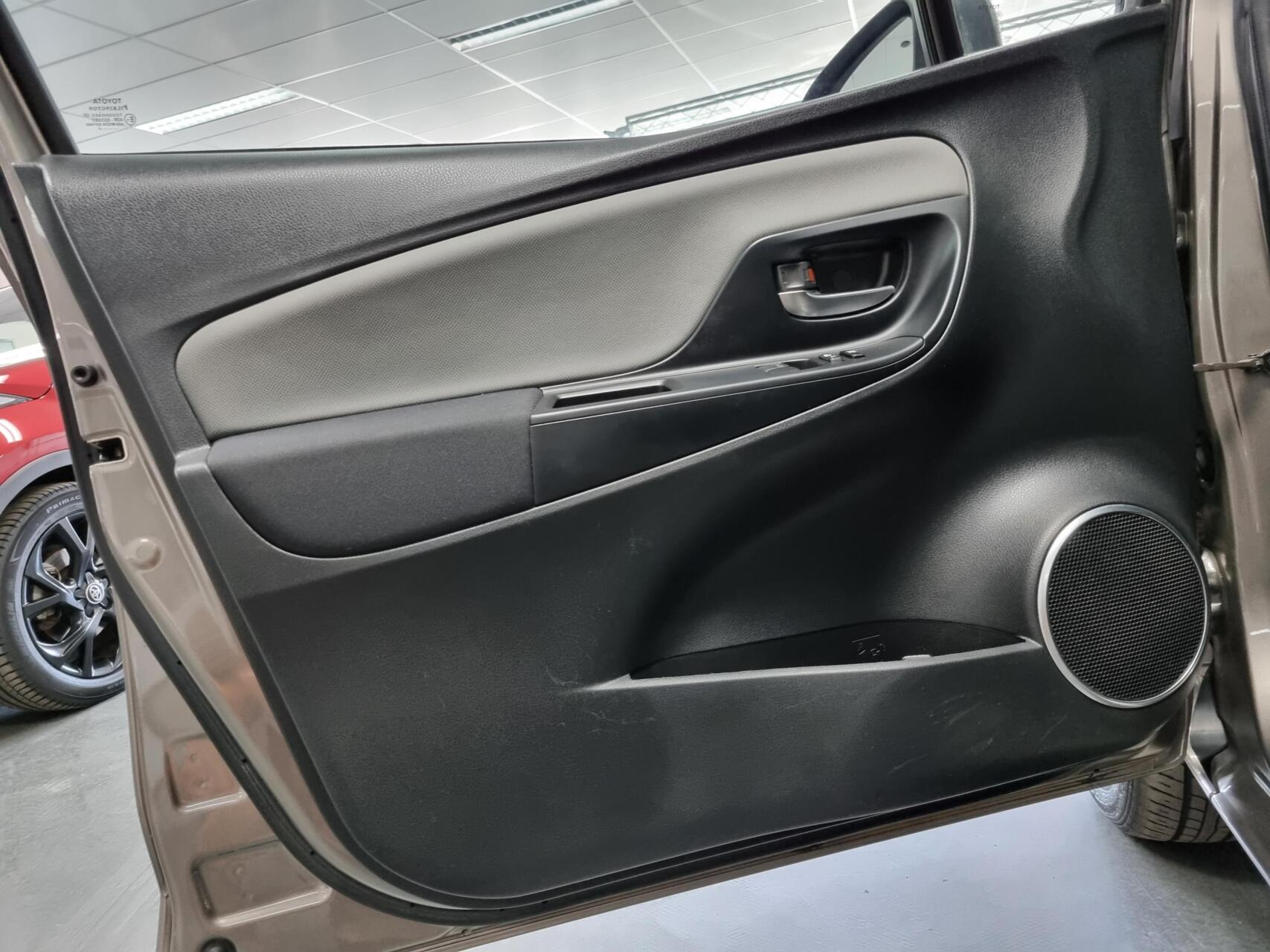 Foto van Toyota Toyota Yaris Hybrid