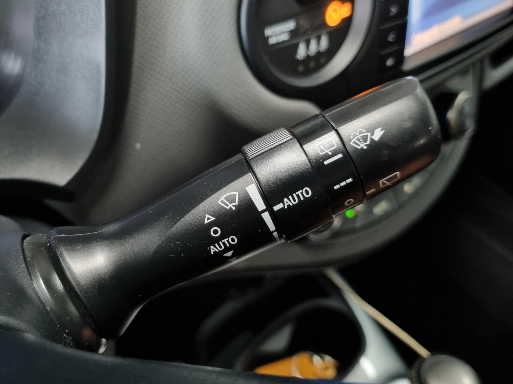 Foto van Toyota Toyota Yaris Hybrid