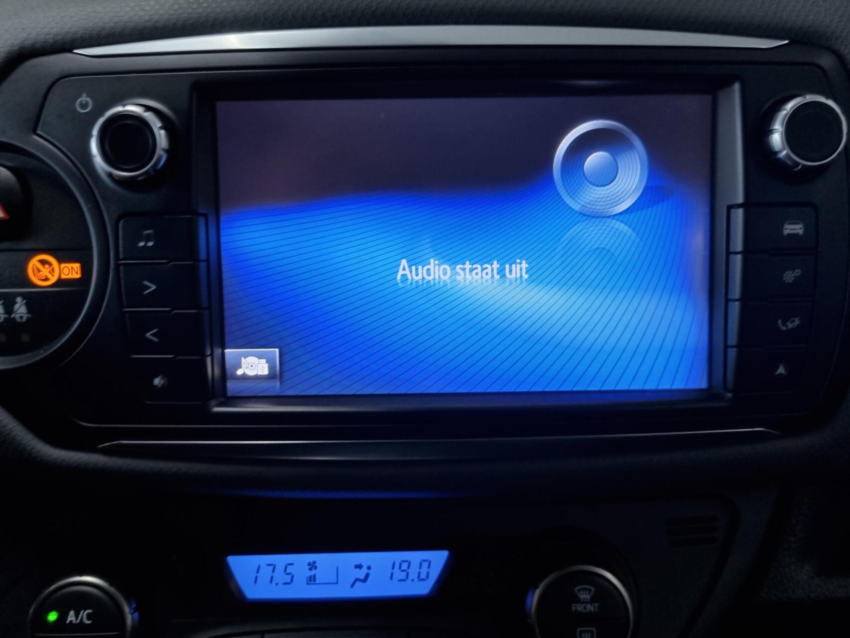 Foto van Toyota Toyota Yaris Hybrid
