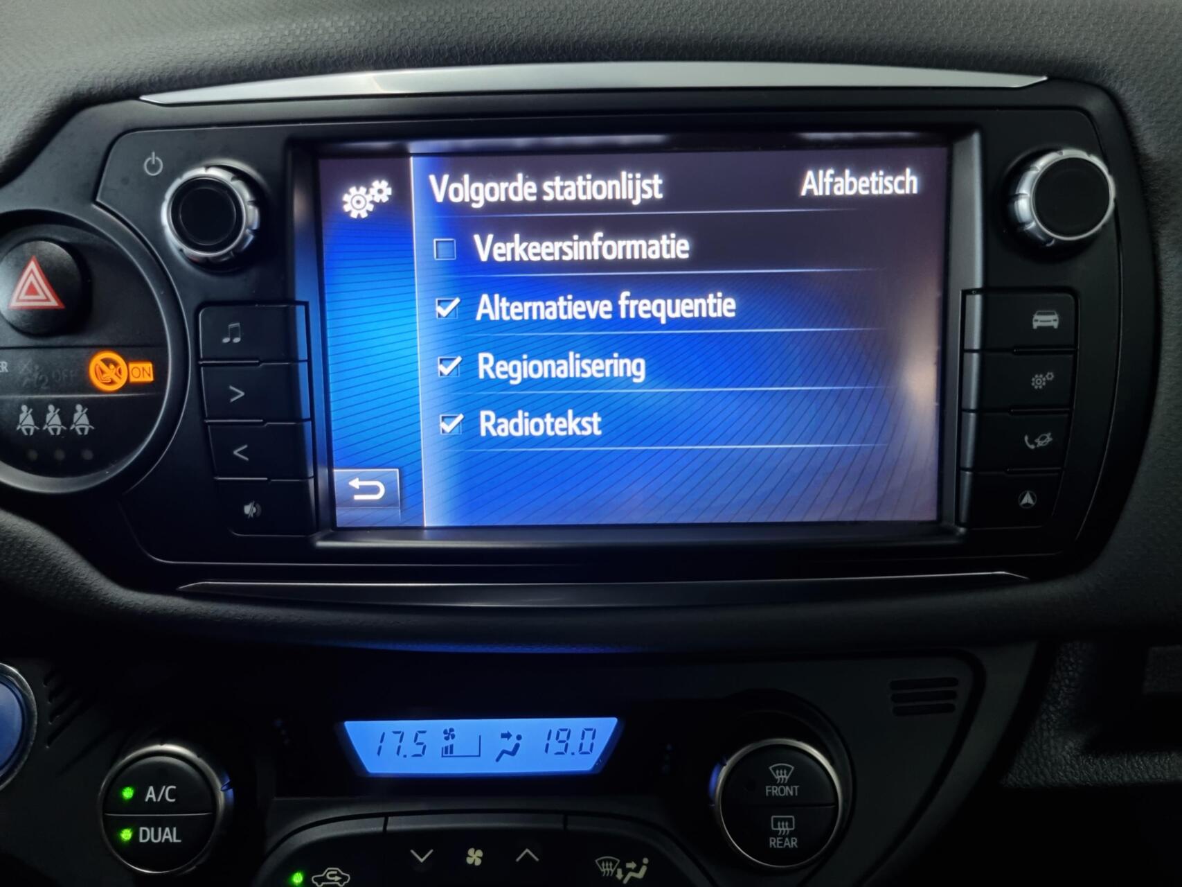 Foto van Toyota Toyota Yaris Hybrid