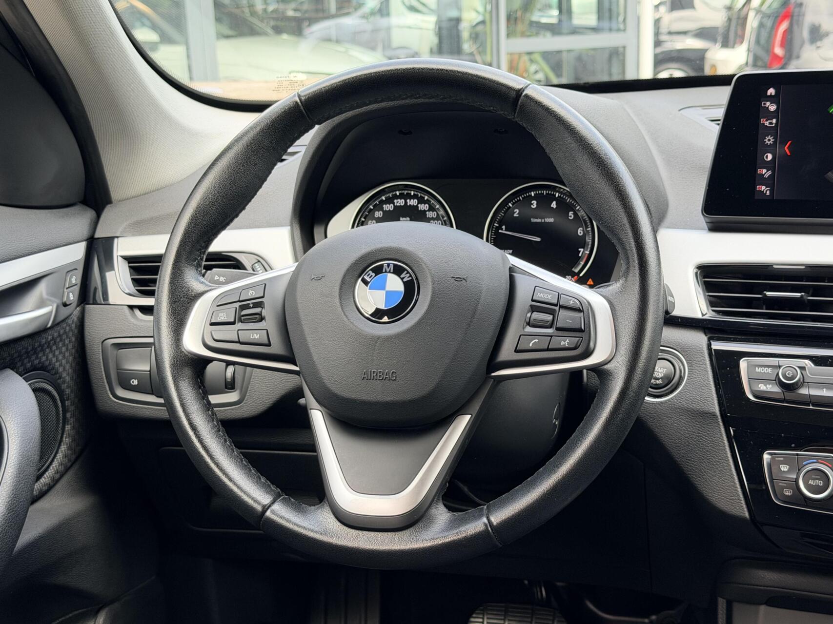 Foto van BMW X1 Sdrive20i