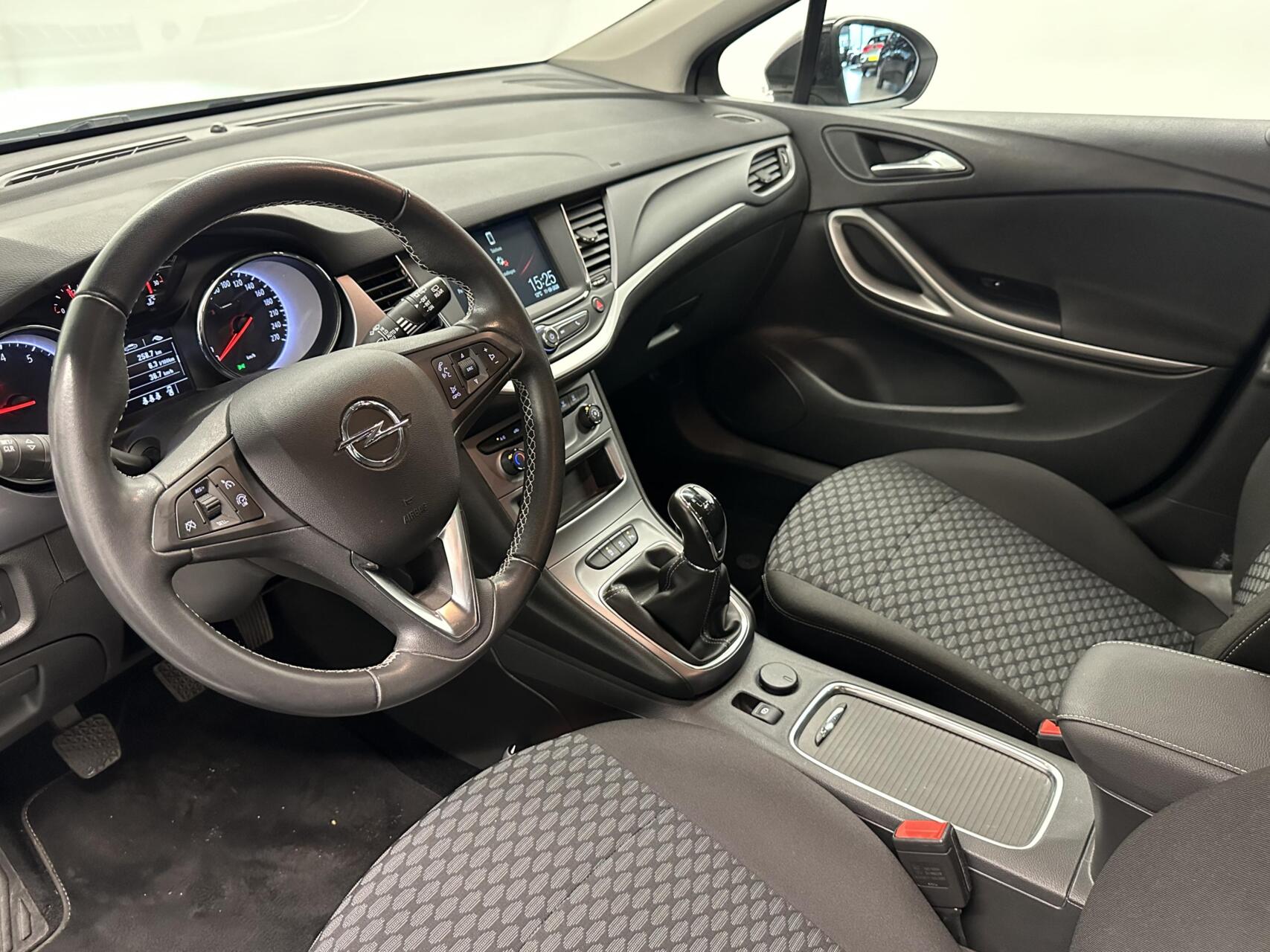 Foto van Opel Astra Sports Tourer