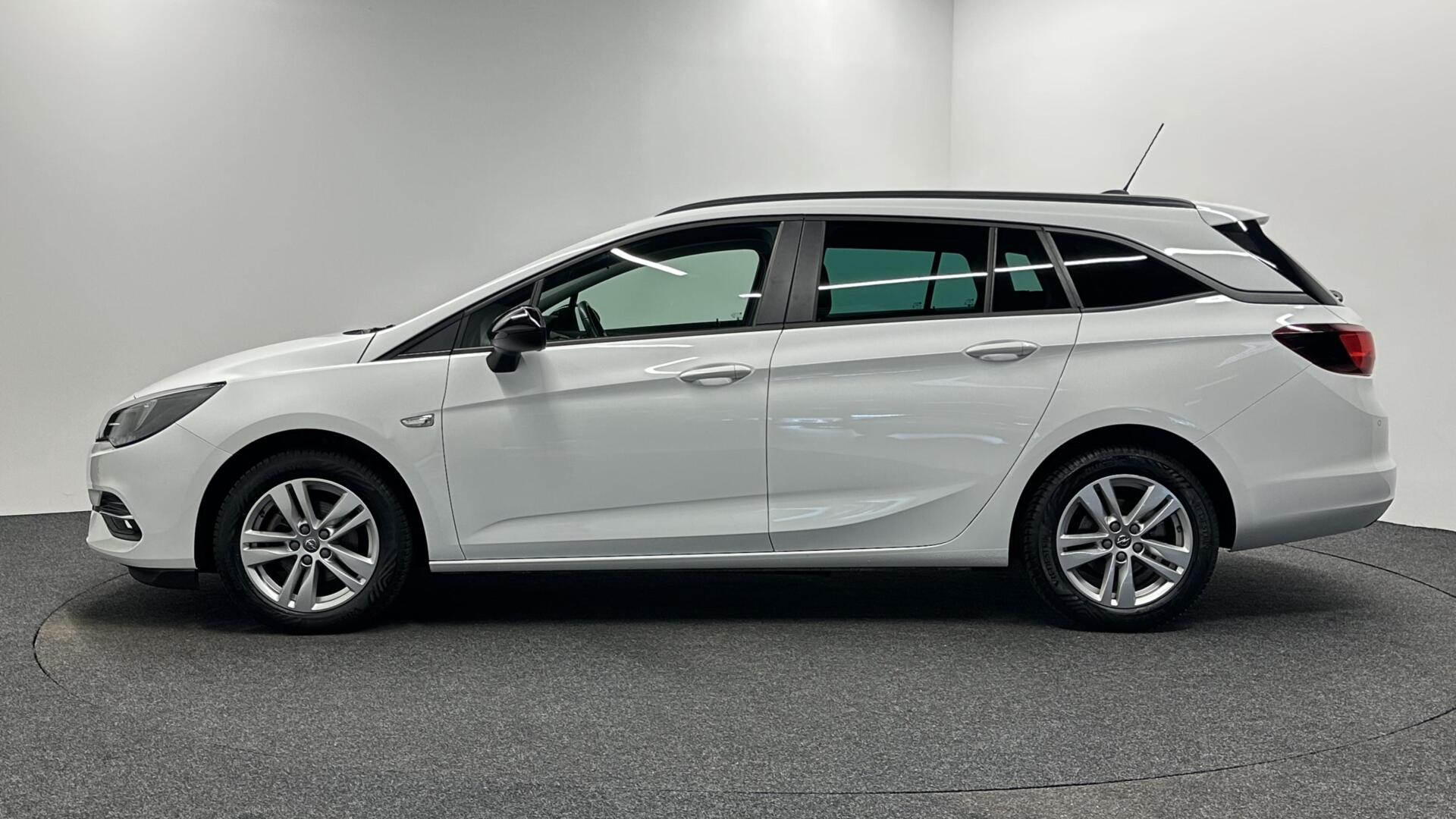 Foto van Opel Astra Sports Tourer