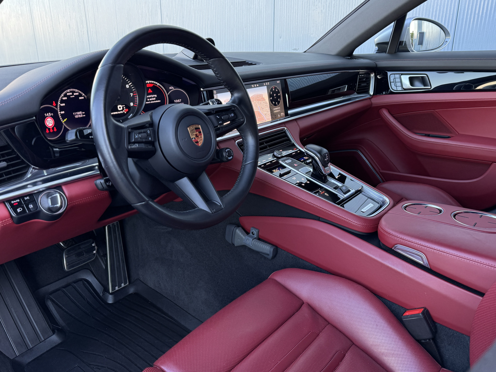 Foto van Porsche Panamera 4 E-hybrid