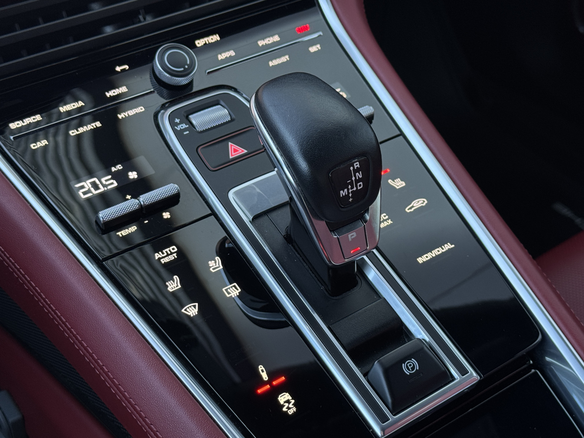 Foto van Porsche Panamera 4 E-hybrid