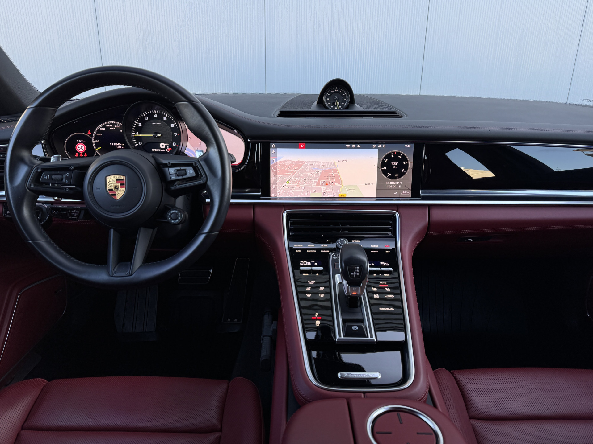 Foto van Porsche Panamera 4 E-hybrid