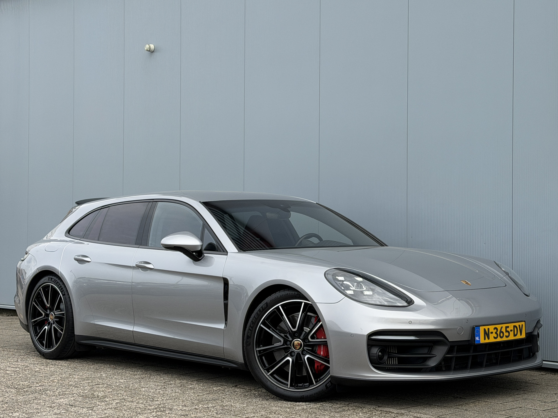 Foto van Porsche Panamera 4 E-hybrid